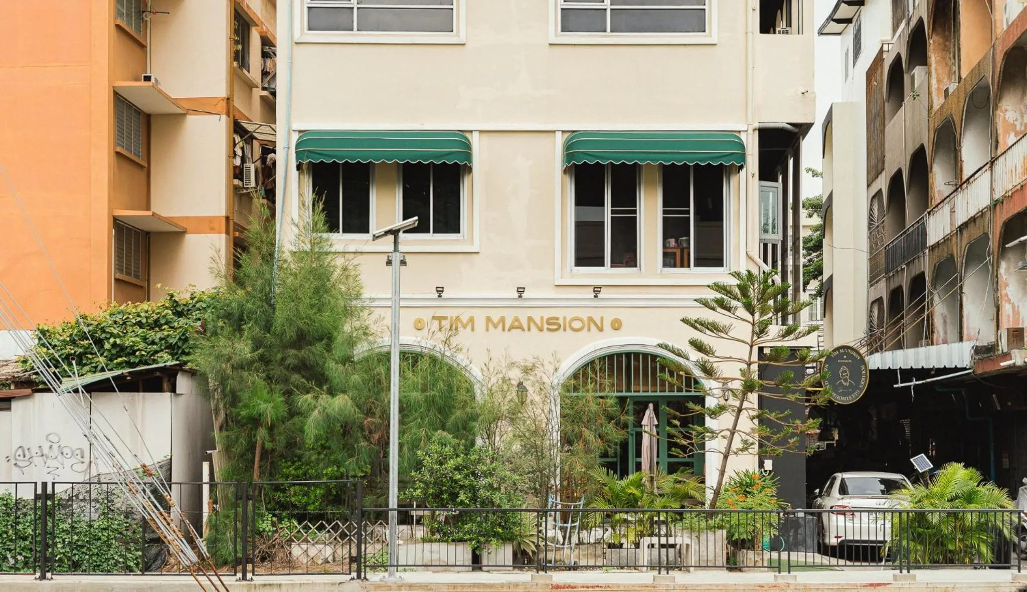 Property building in Tim Mansion