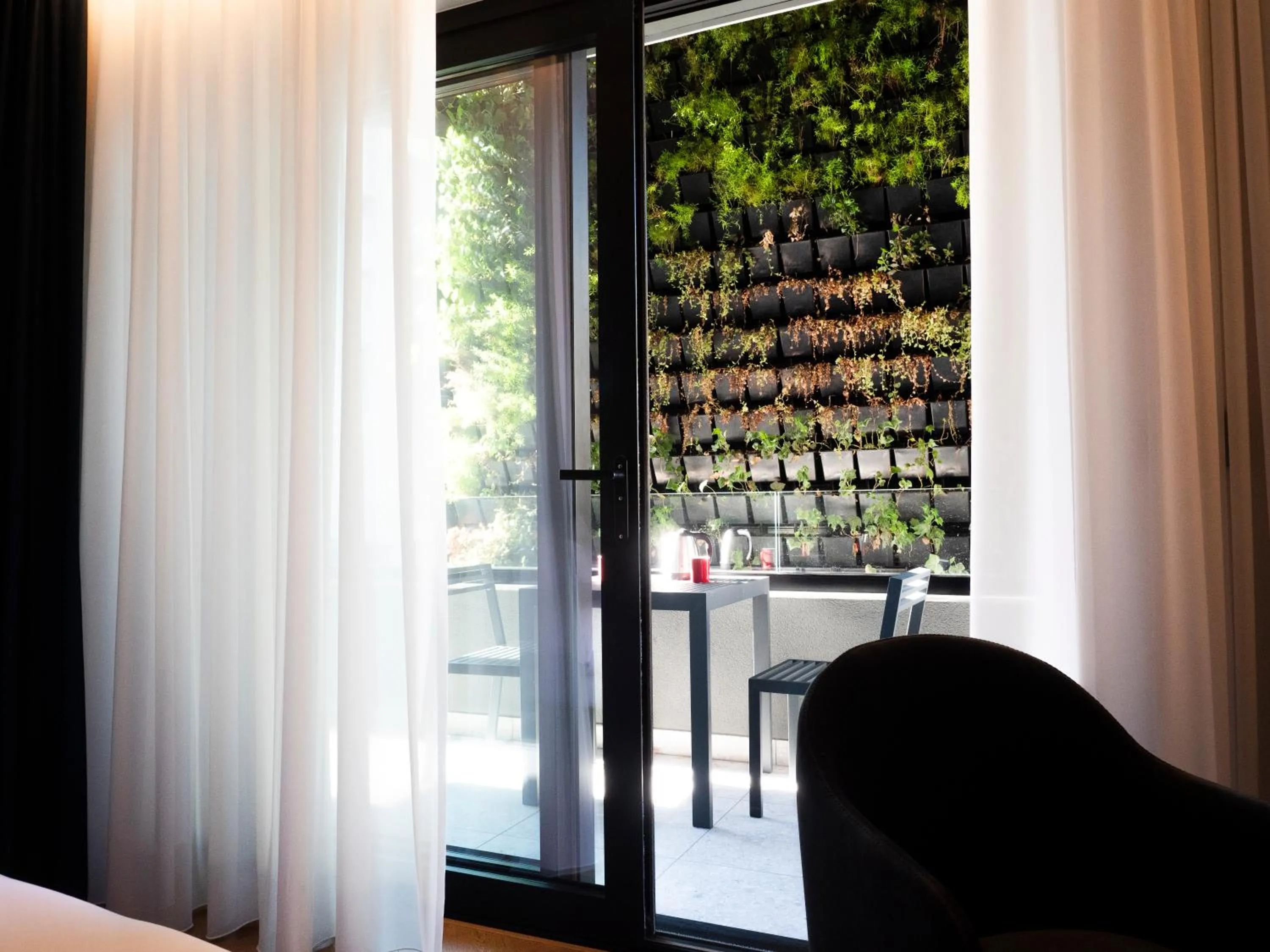 Garden in Moncafe Boutique Hotel & SPA Tirana