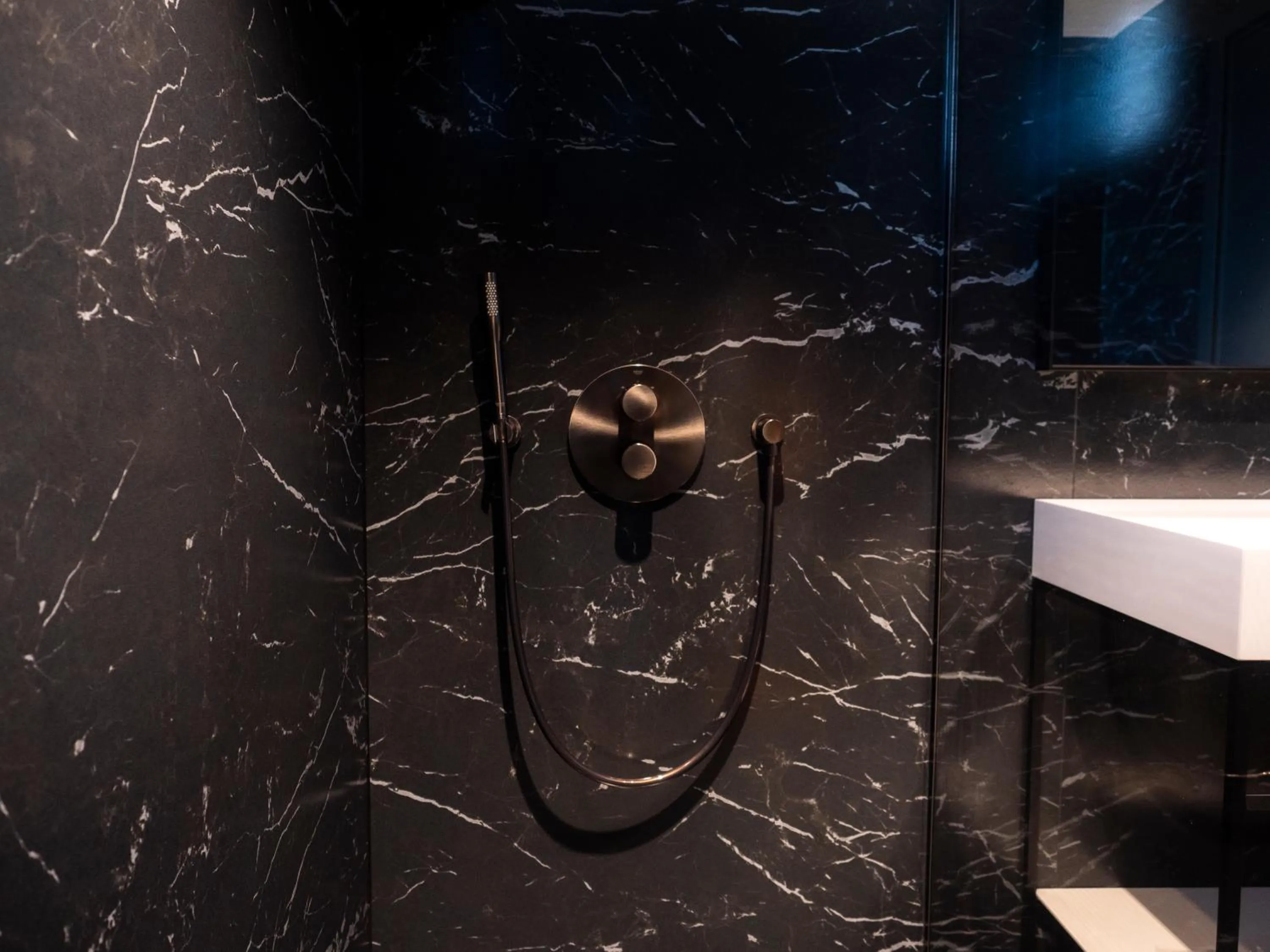 Shower in Moncafe Boutique Hotel & SPA Tirana