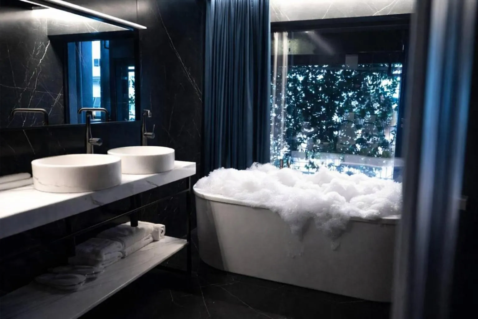 Hot Tub in Alla Gondola Hotel & SPA Tirana