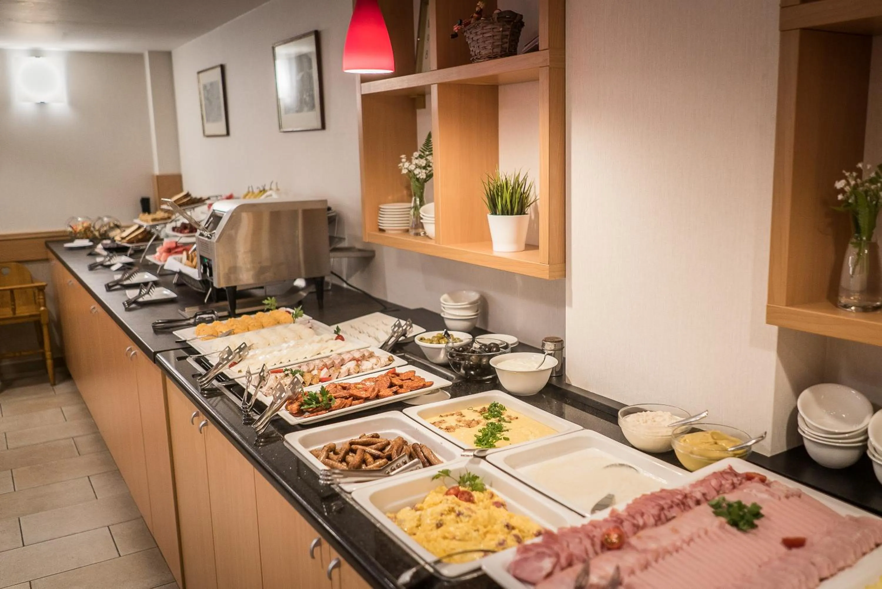 Breakfast in Lobogo Resort