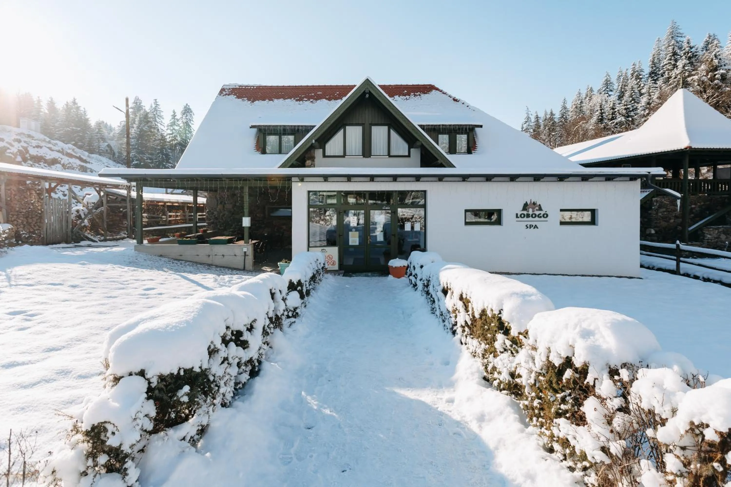 Property building in Lobogo Resort