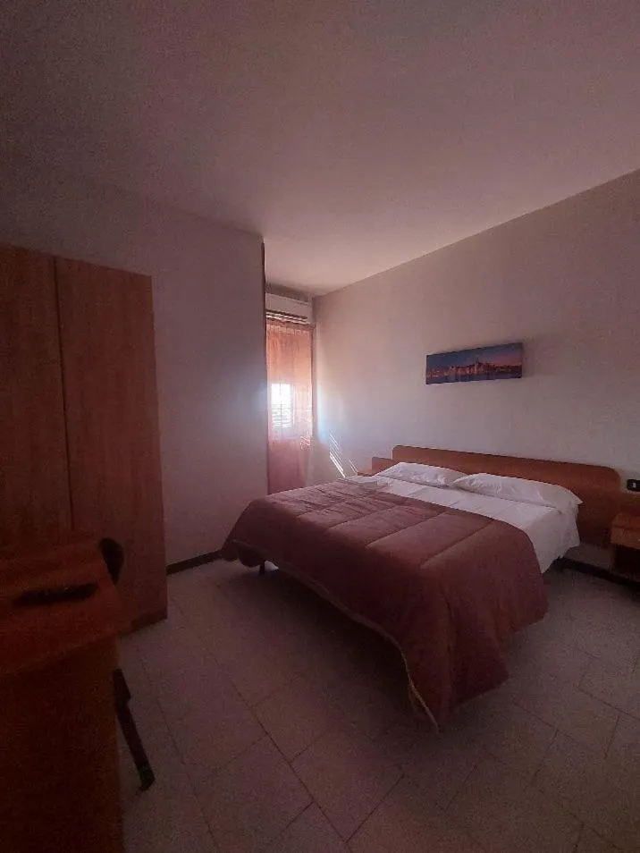 Bedroom, Bed in hotel pie d'or