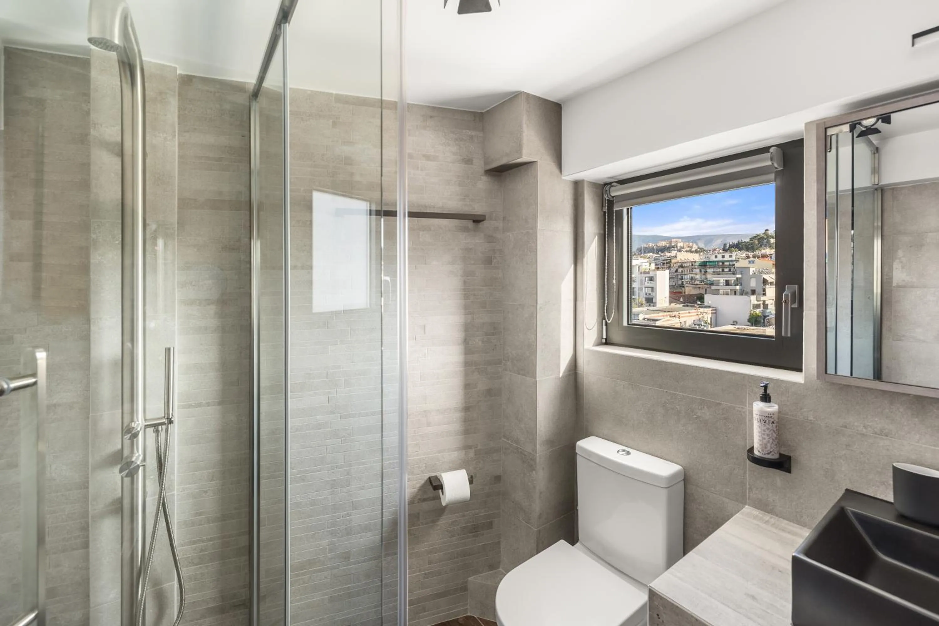 Shower in ATHENIAN VIEW LOFT