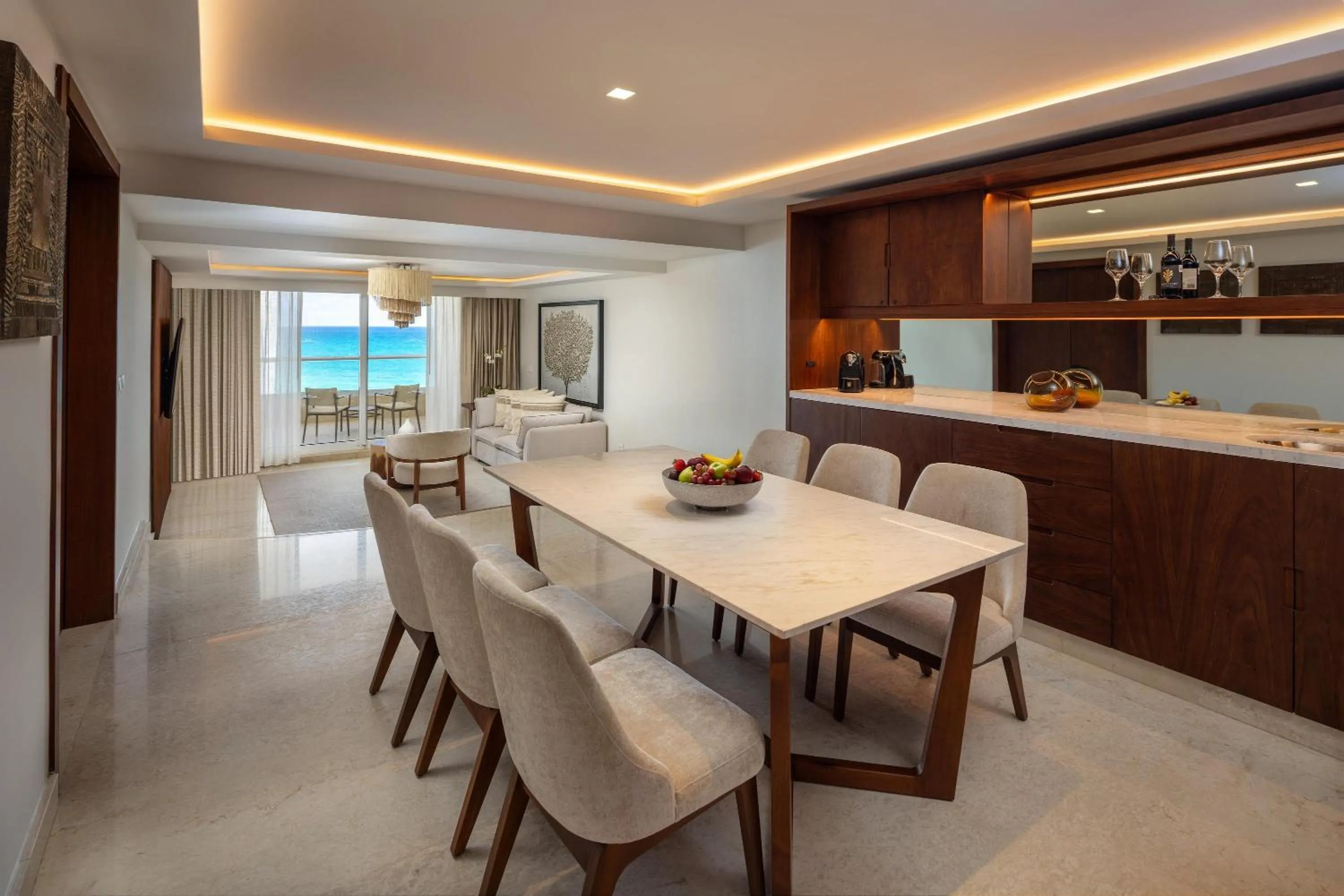 Communal lounge/ TV room in Sun Palace - All Inclusive Adults Only