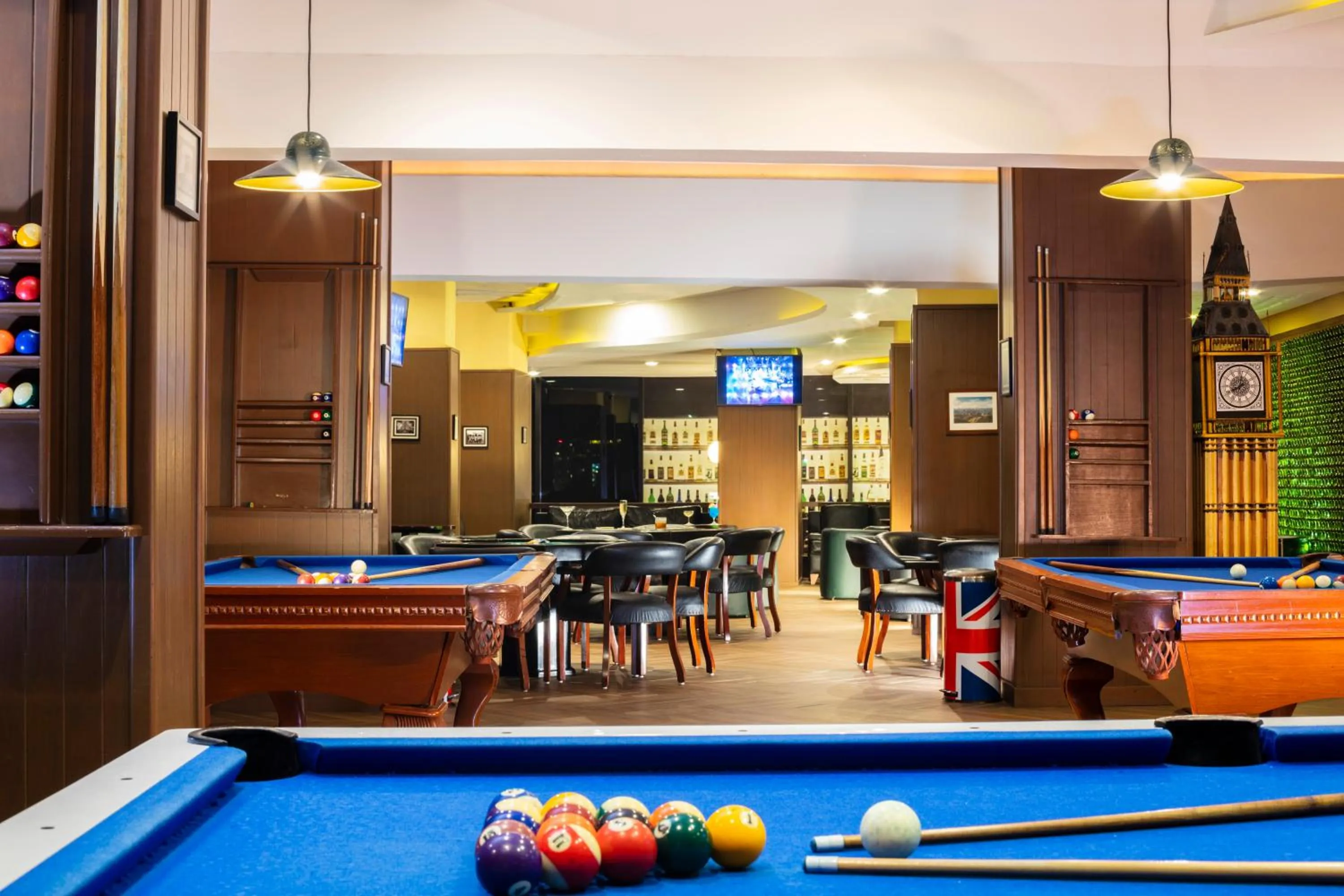 Billiard in Crown Paradise Club Cancun - All Inclusive