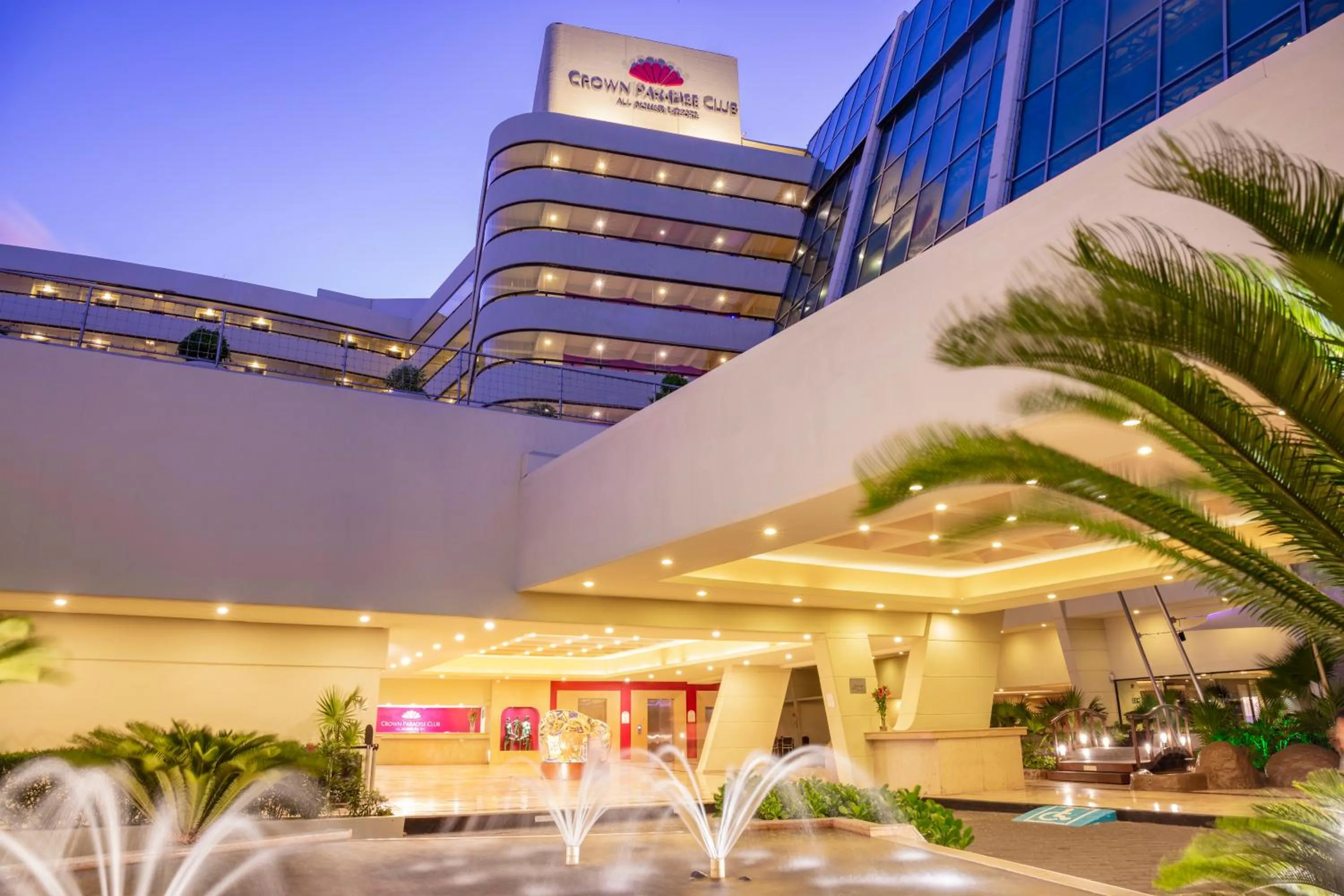 Property building in Crown Paradise Club Cancun - All Inclusive