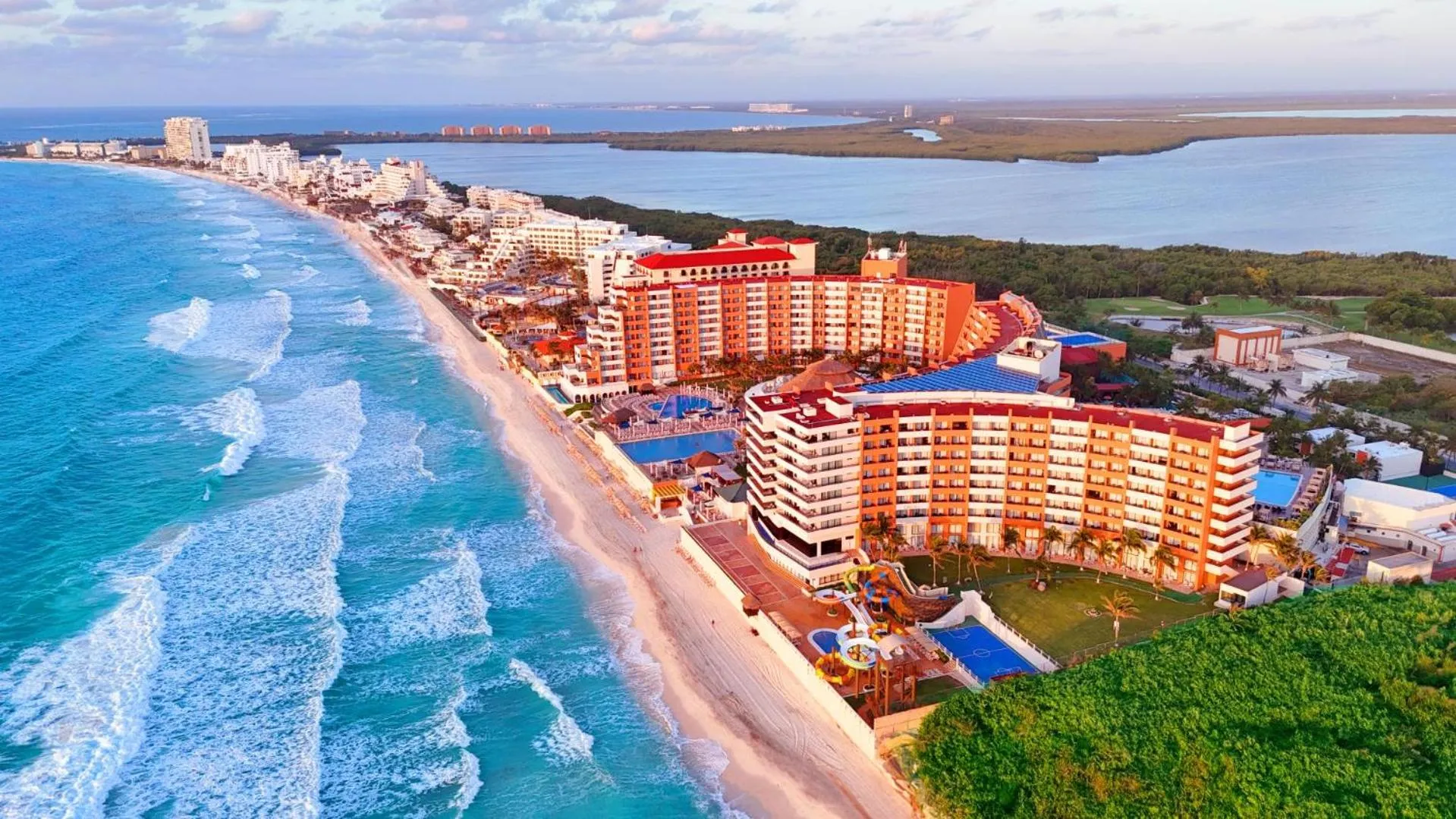 Bird's eye view in Crown Paradise Club Cancun - All Inclusive