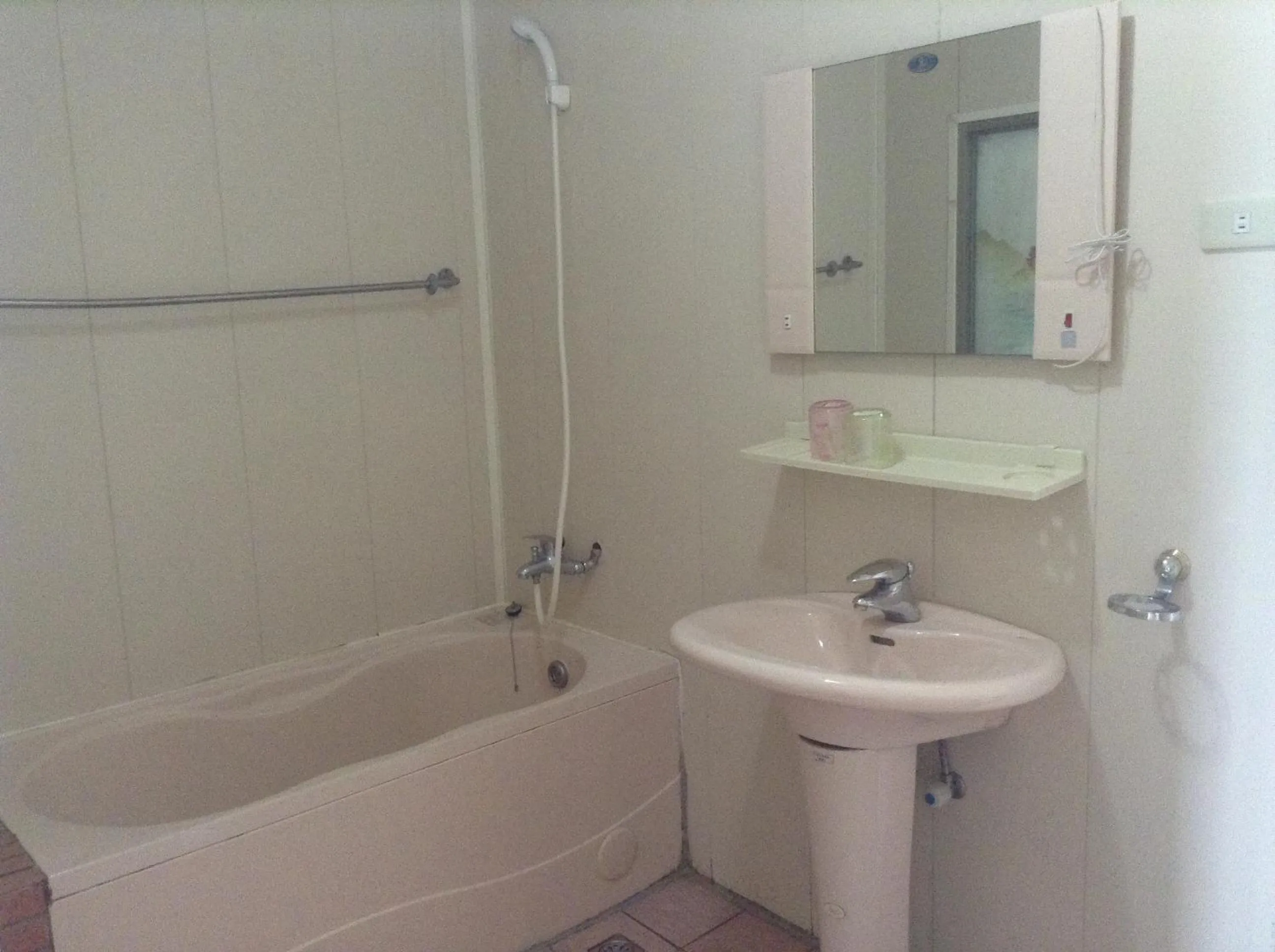 Bathroom in Bunbury Fruit Ranch B&B