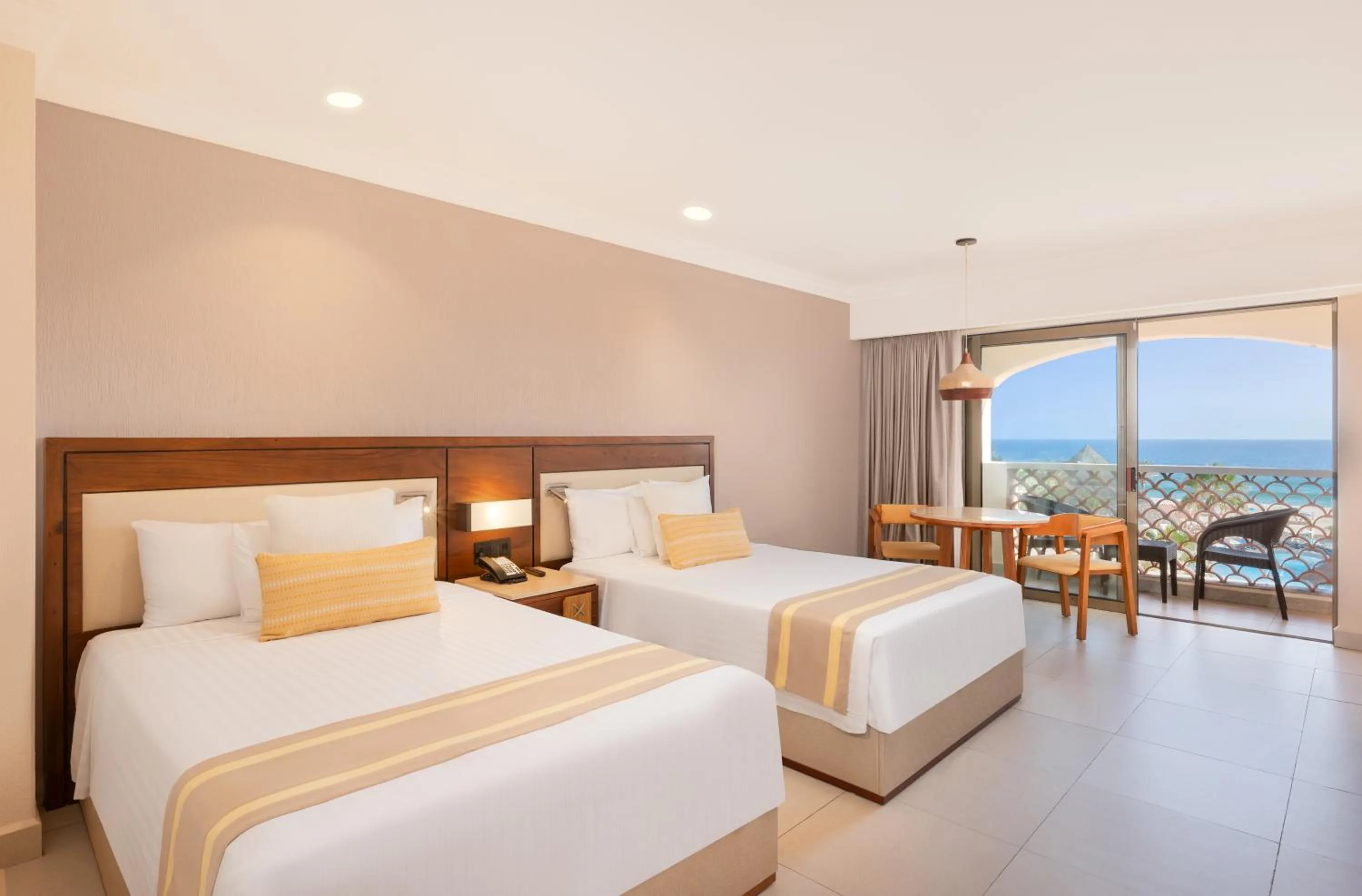 View (from property/room), Bed in Royal Solaris Los Cabos - All Inclusive