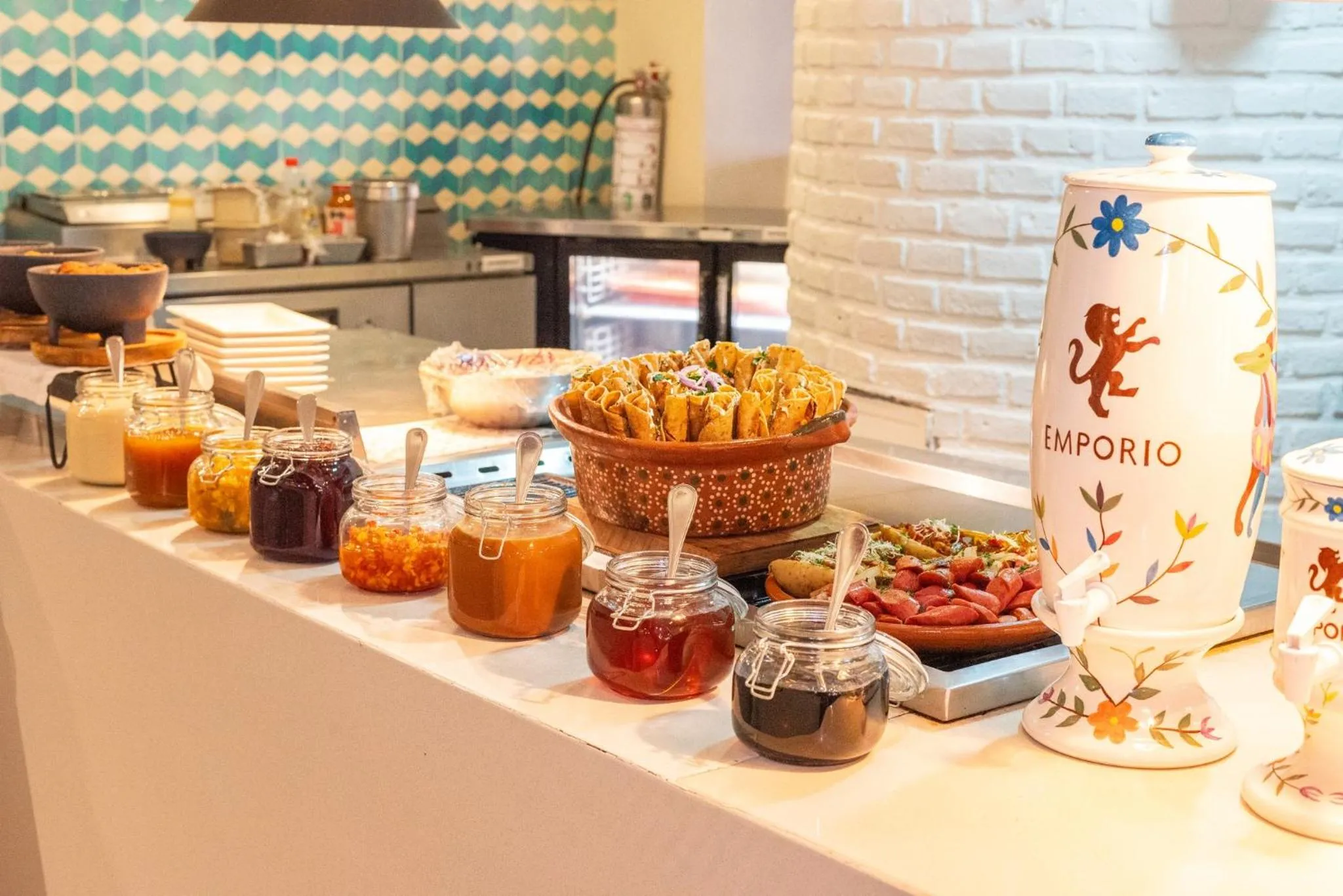 Restaurant/places to eat in Emporio Mazatlan