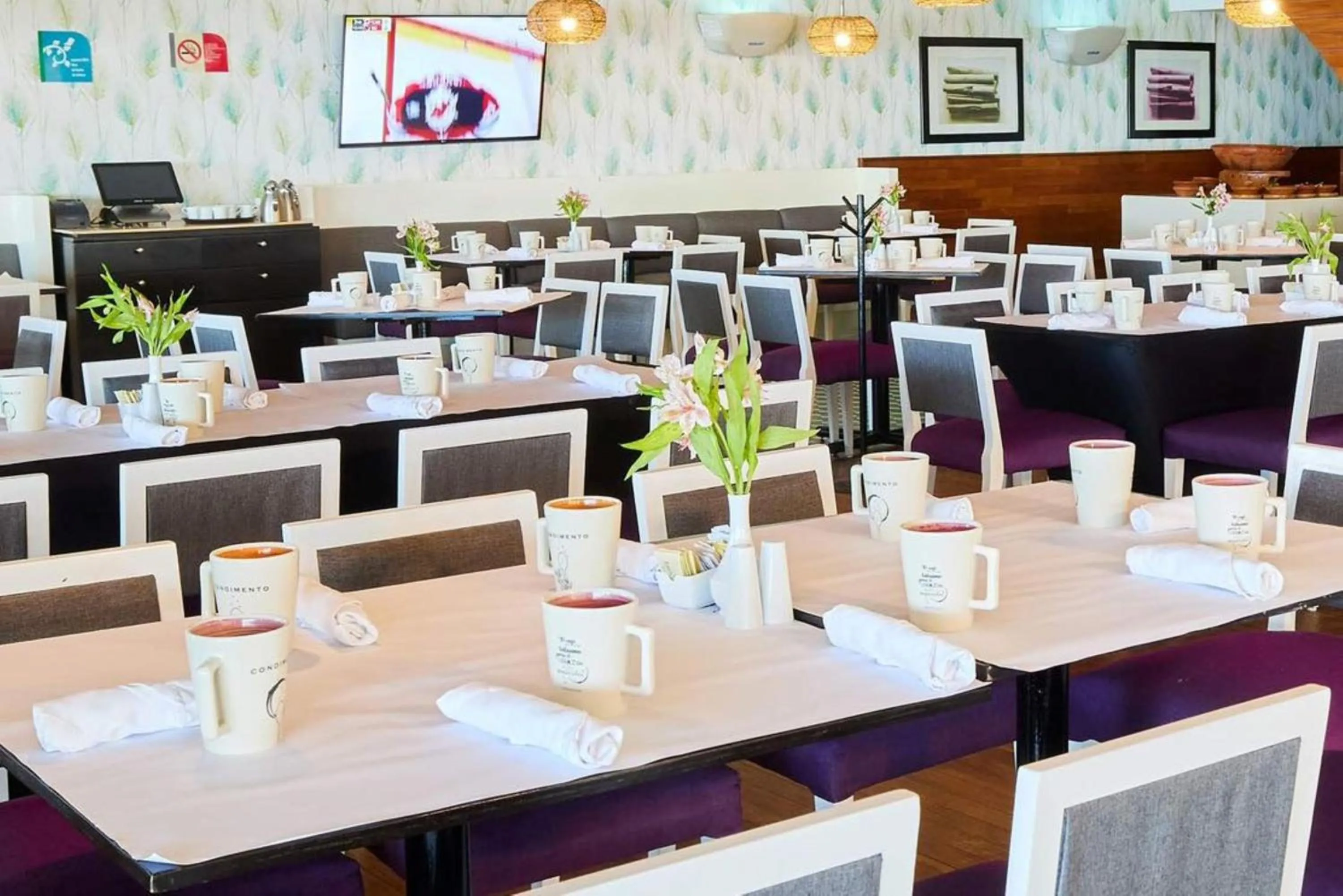 Restaurant/places to eat in Emporio Mazatlan