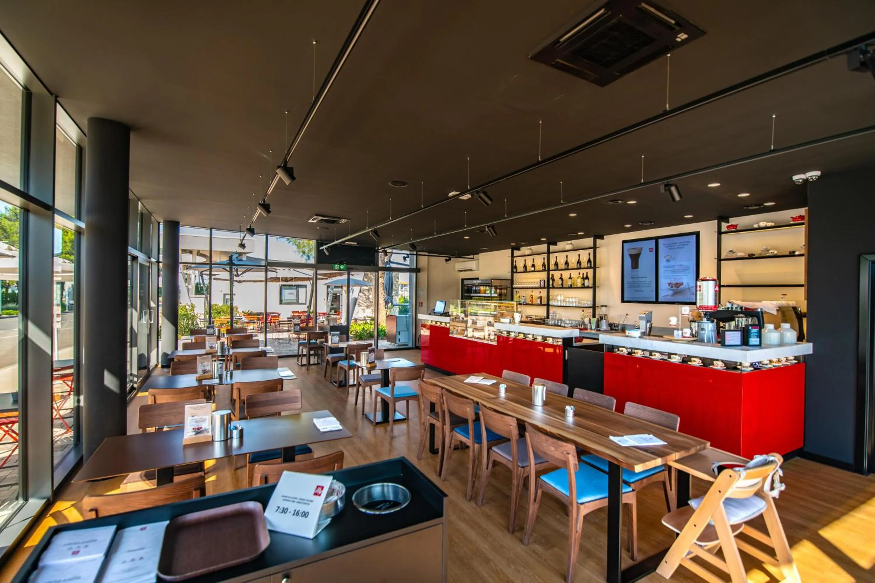 Lounge or bar in Kazela Apartments