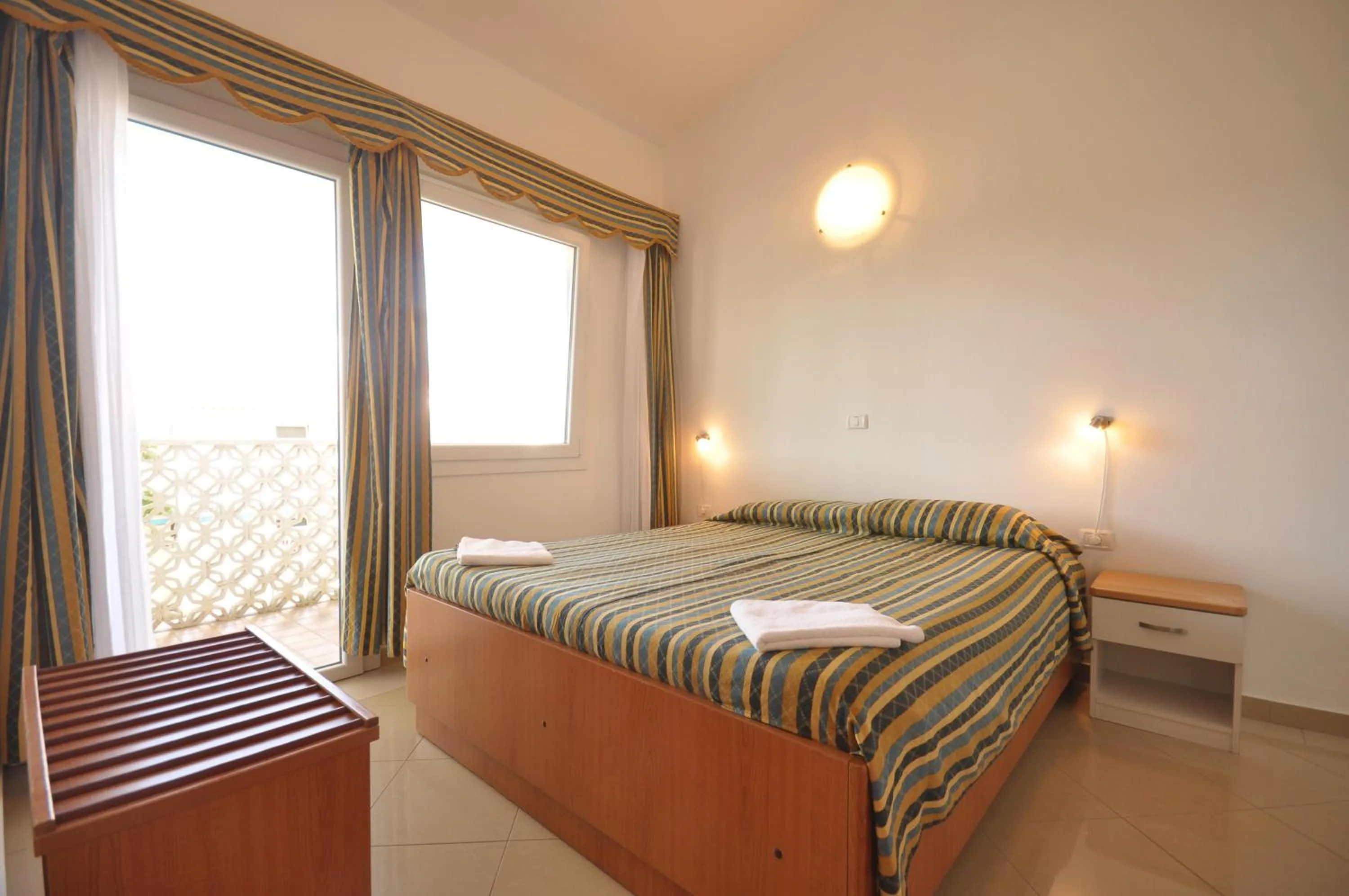 Photo of the whole room, Bed in Kazela Apartments