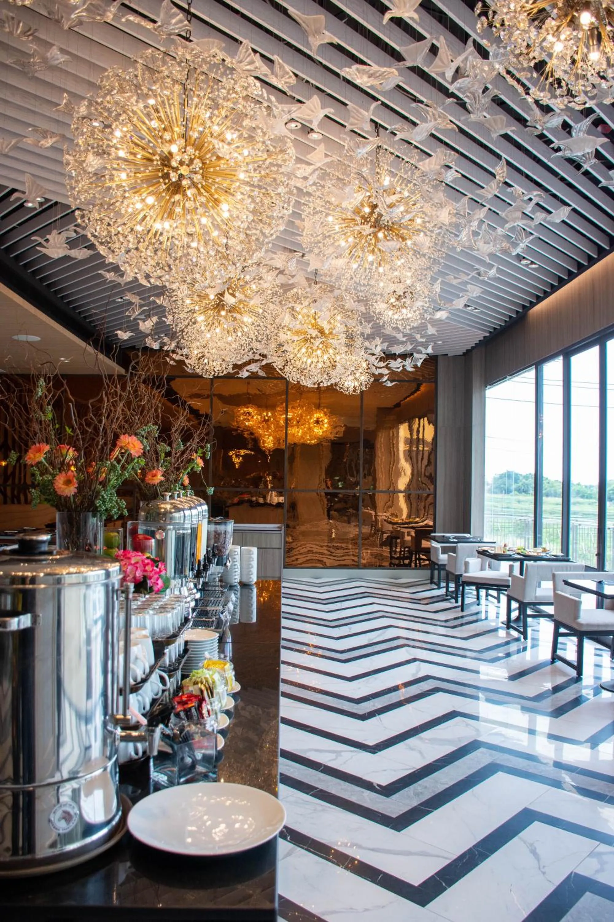 Restaurant/places to eat in Chor Cher The Luxury Green Hotel - SHA Extra Plus