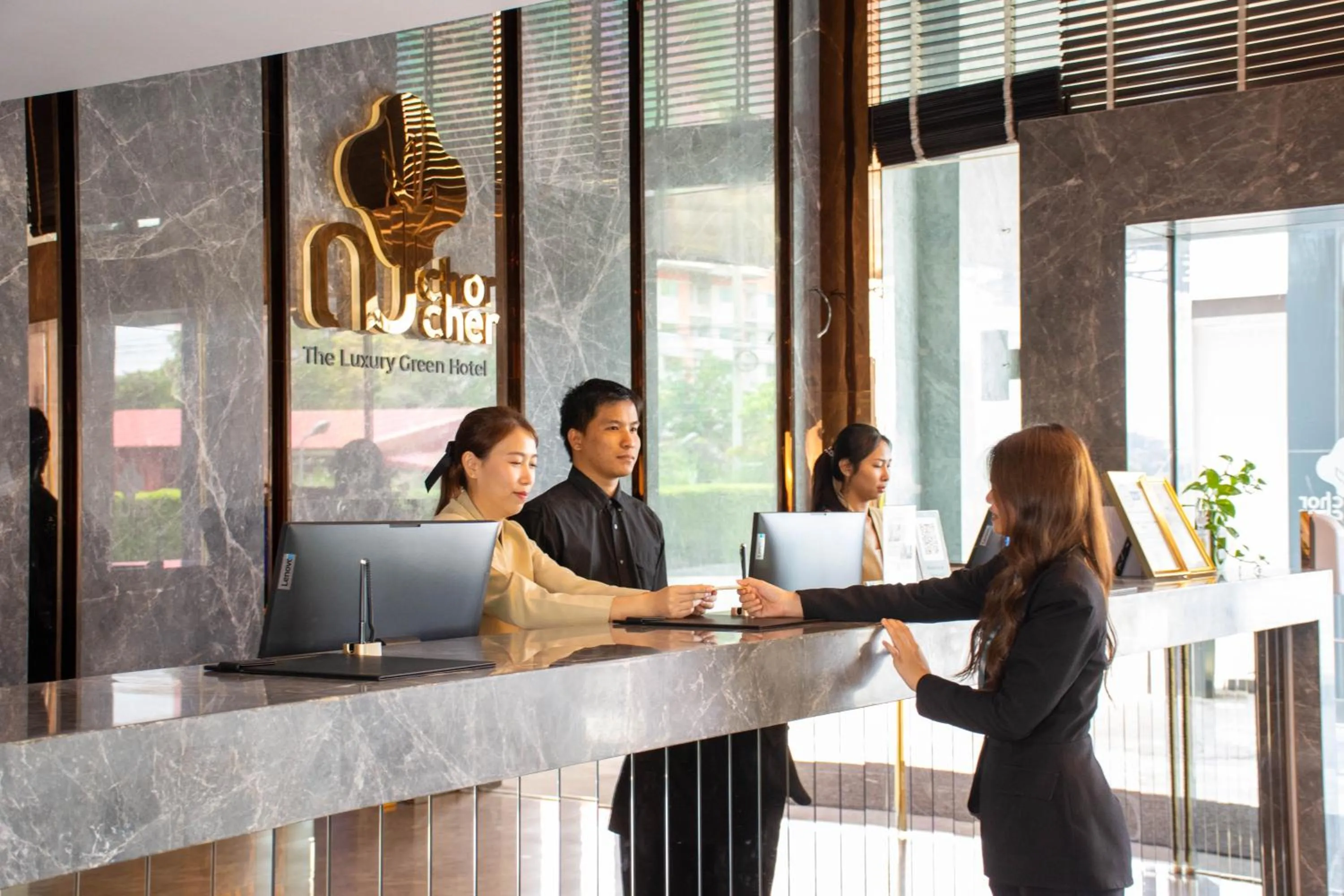 Lobby or reception in Chor Cher The Luxury Green Hotel - SHA Extra Plus