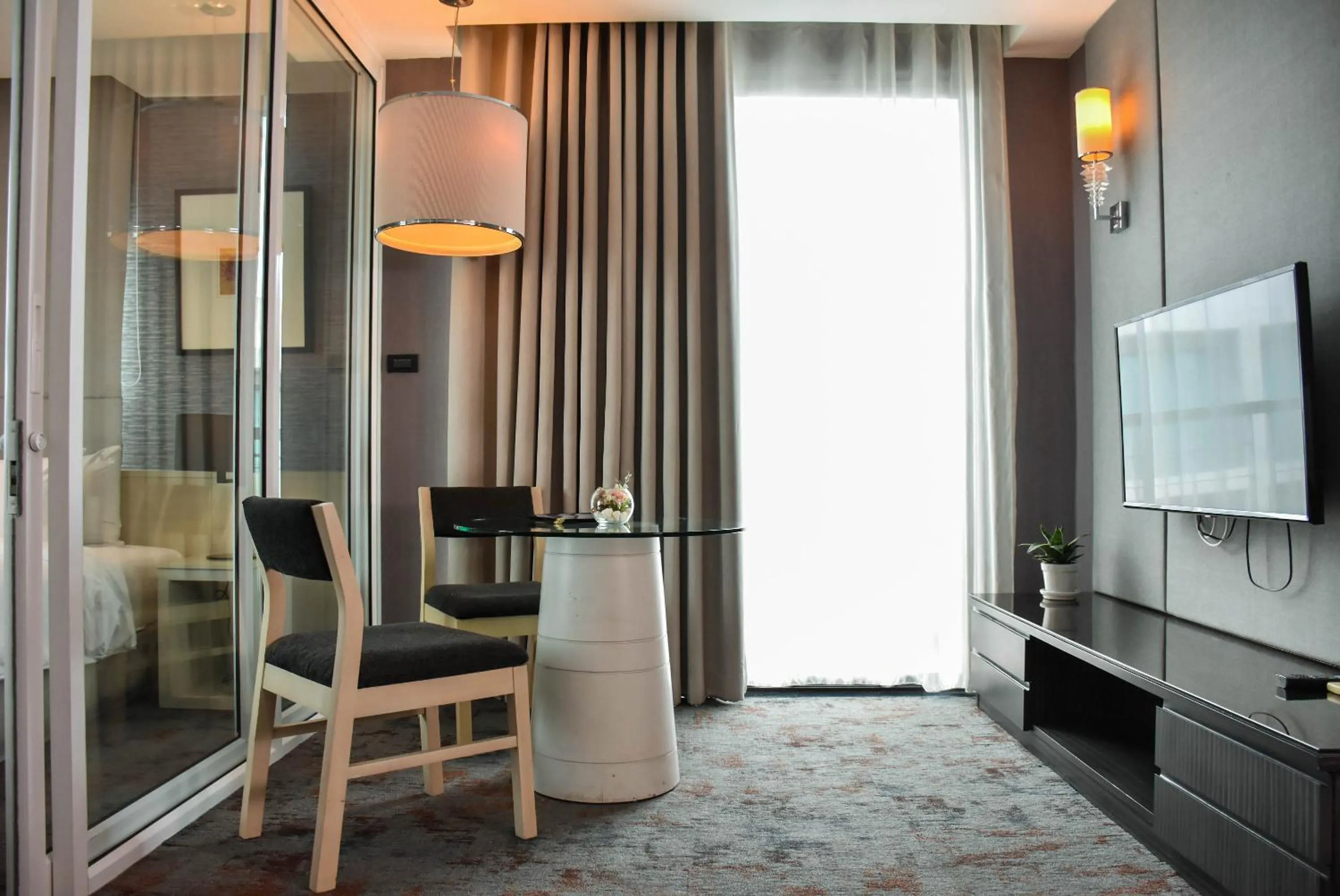 TV and multimedia in Chor Cher The Luxury Green Hotel - SHA Extra Plus