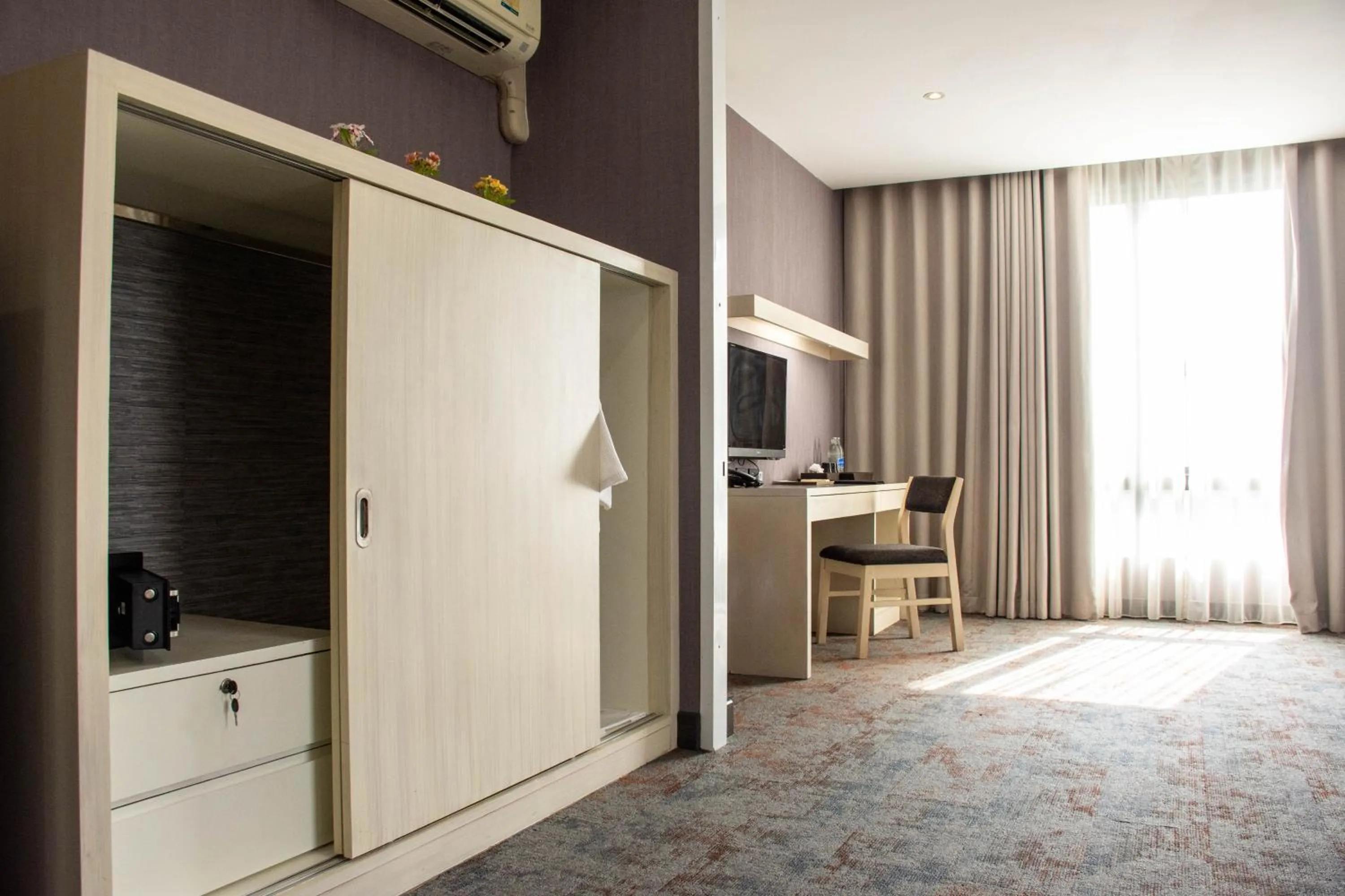 Photo of the whole room in Chor Cher The Luxury Green Hotel - SHA Extra Plus