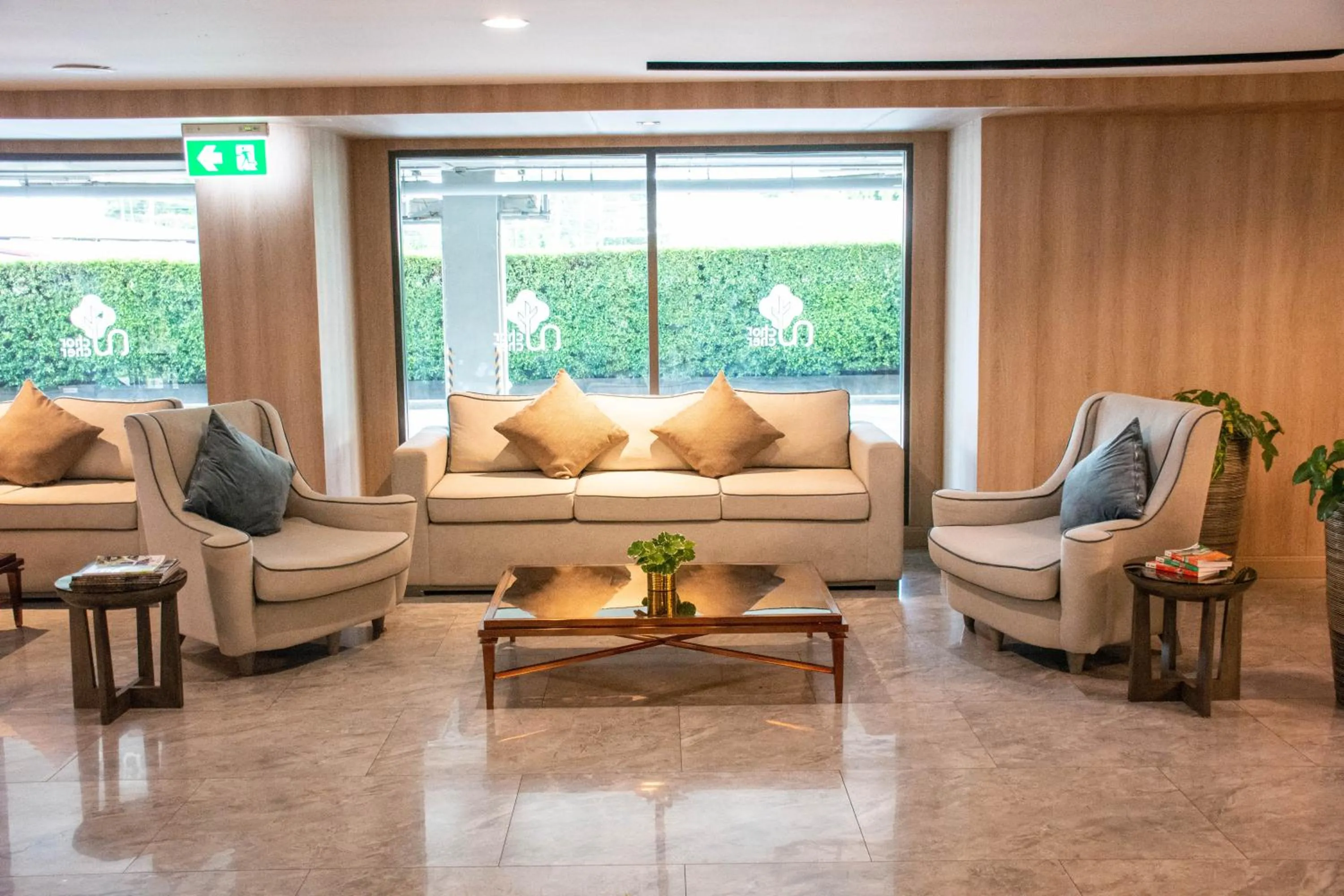 Lobby or reception in Chor Cher The Luxury Green Hotel - SHA Extra Plus