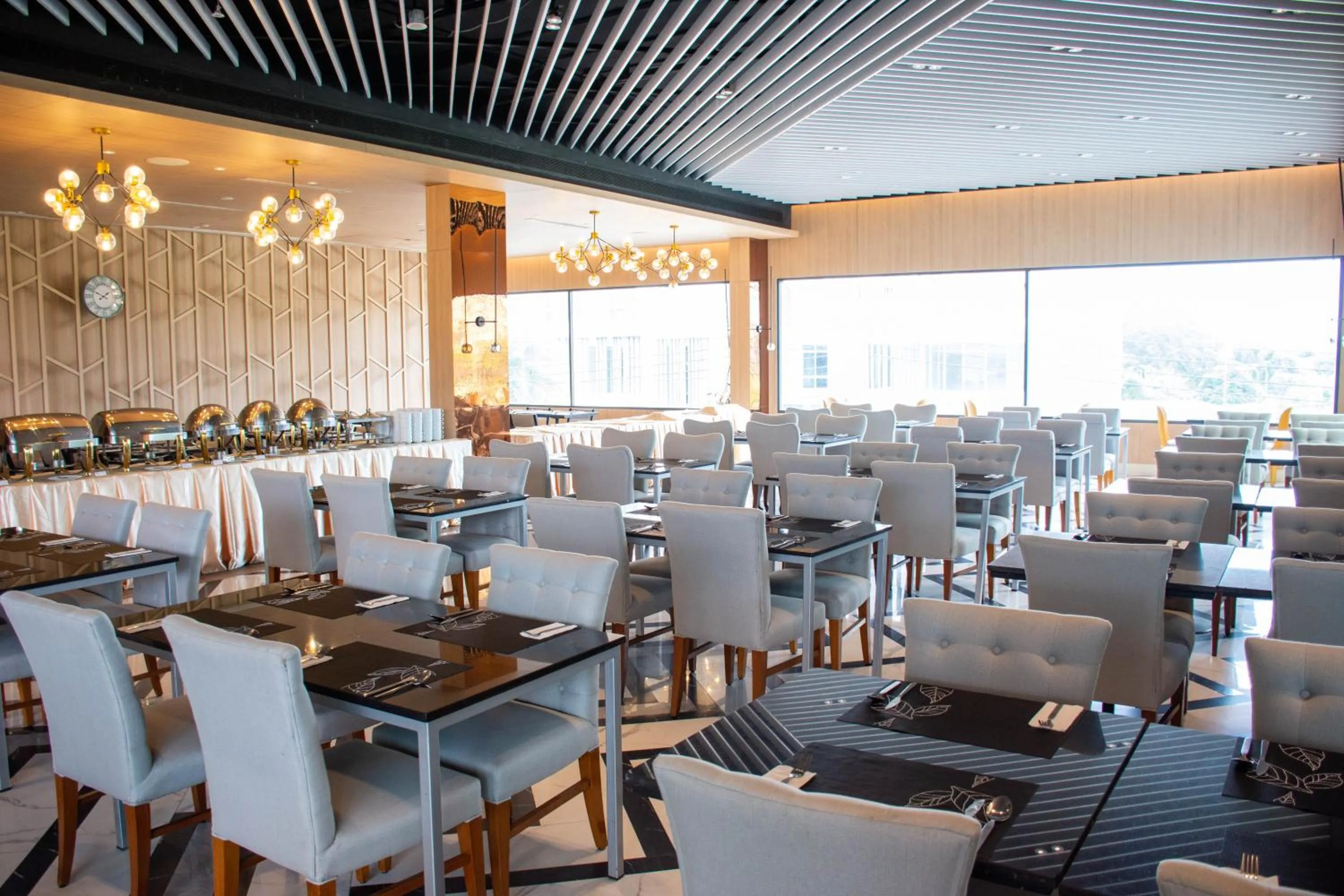 Restaurant/places to eat in Chor Cher The Luxury Green Hotel - SHA Extra Plus