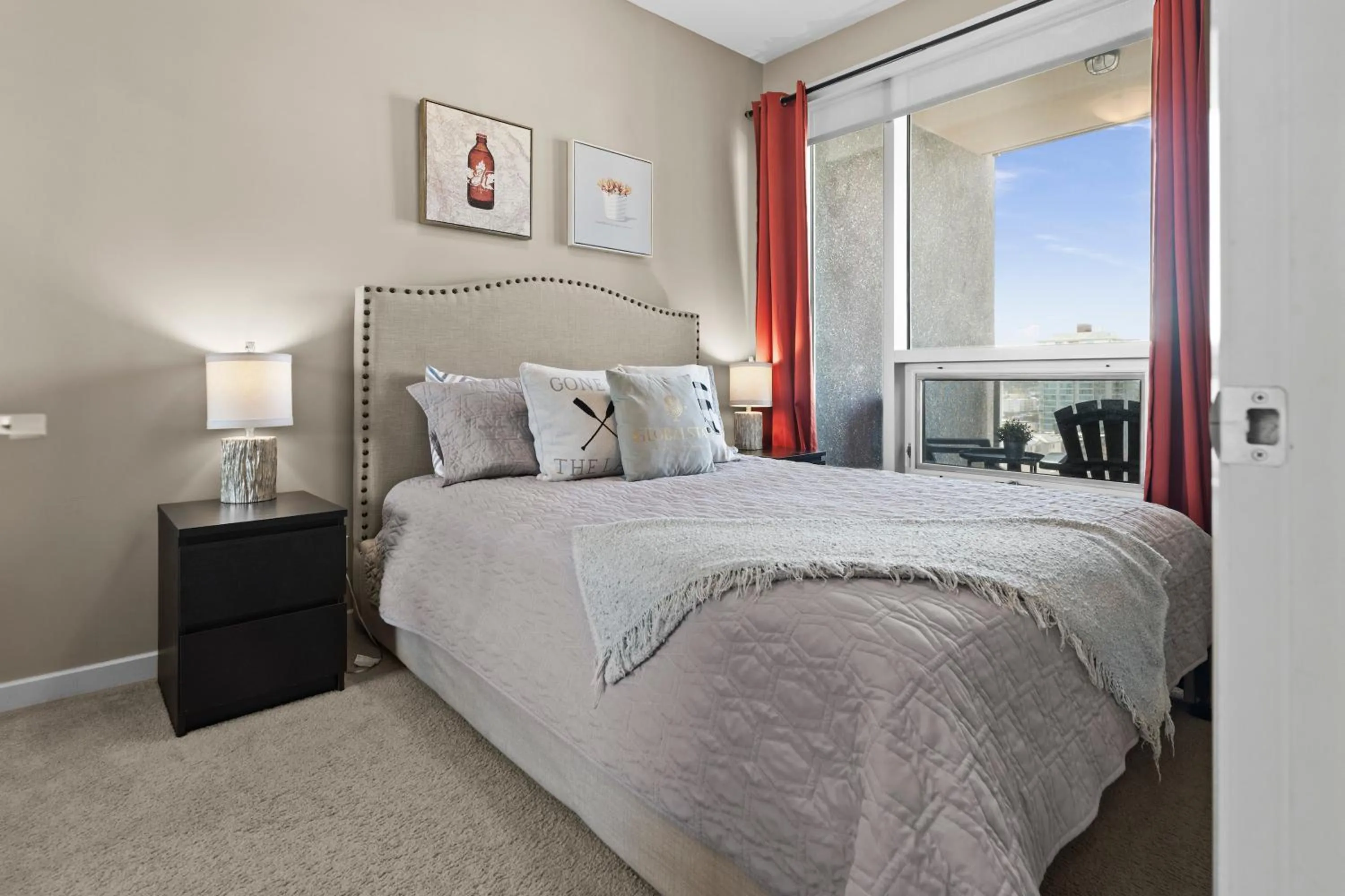 Bed in GlobalStay Downtown Calgary Condos