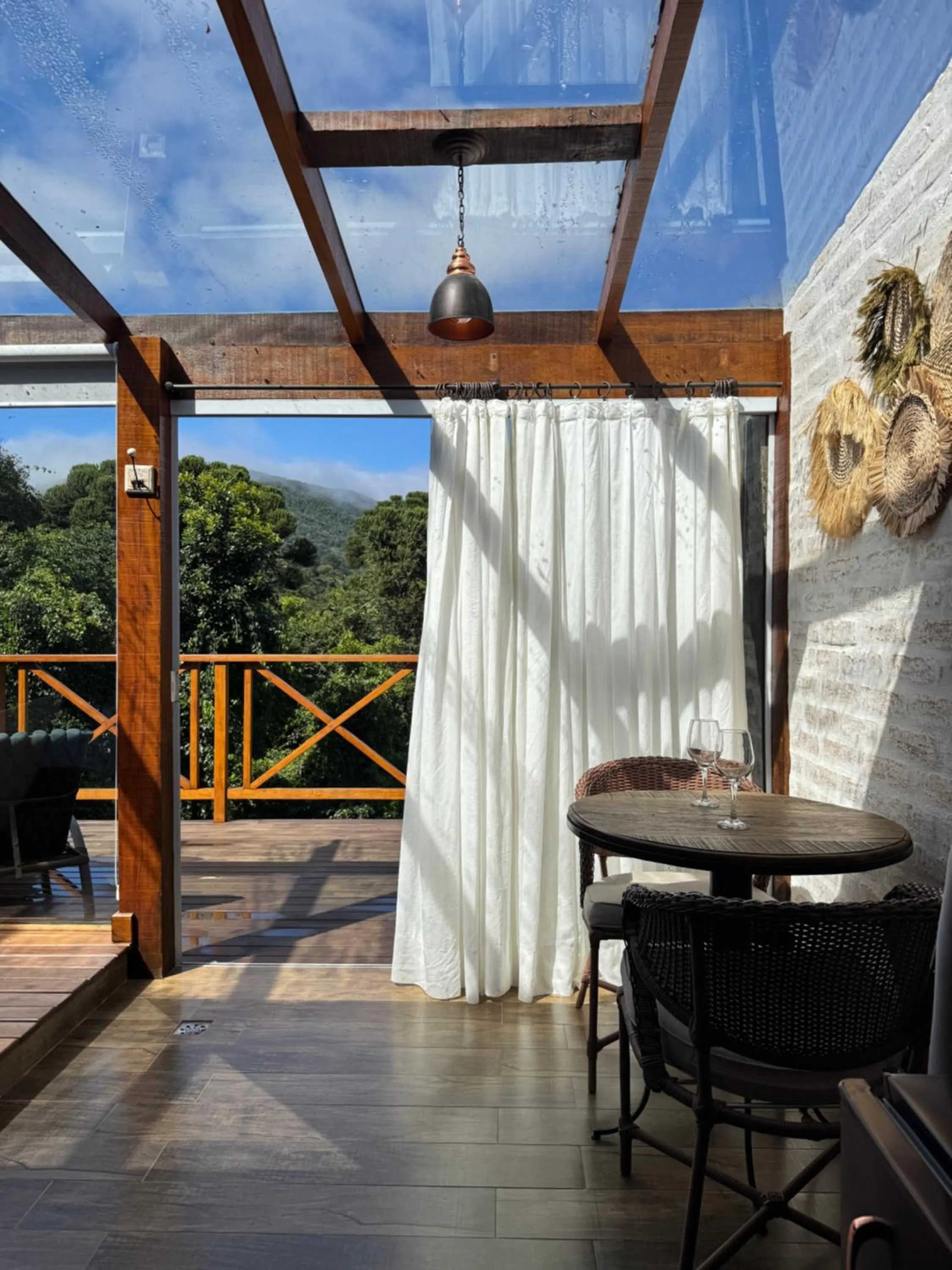 Dining area in Pousada Villa Monte Verde