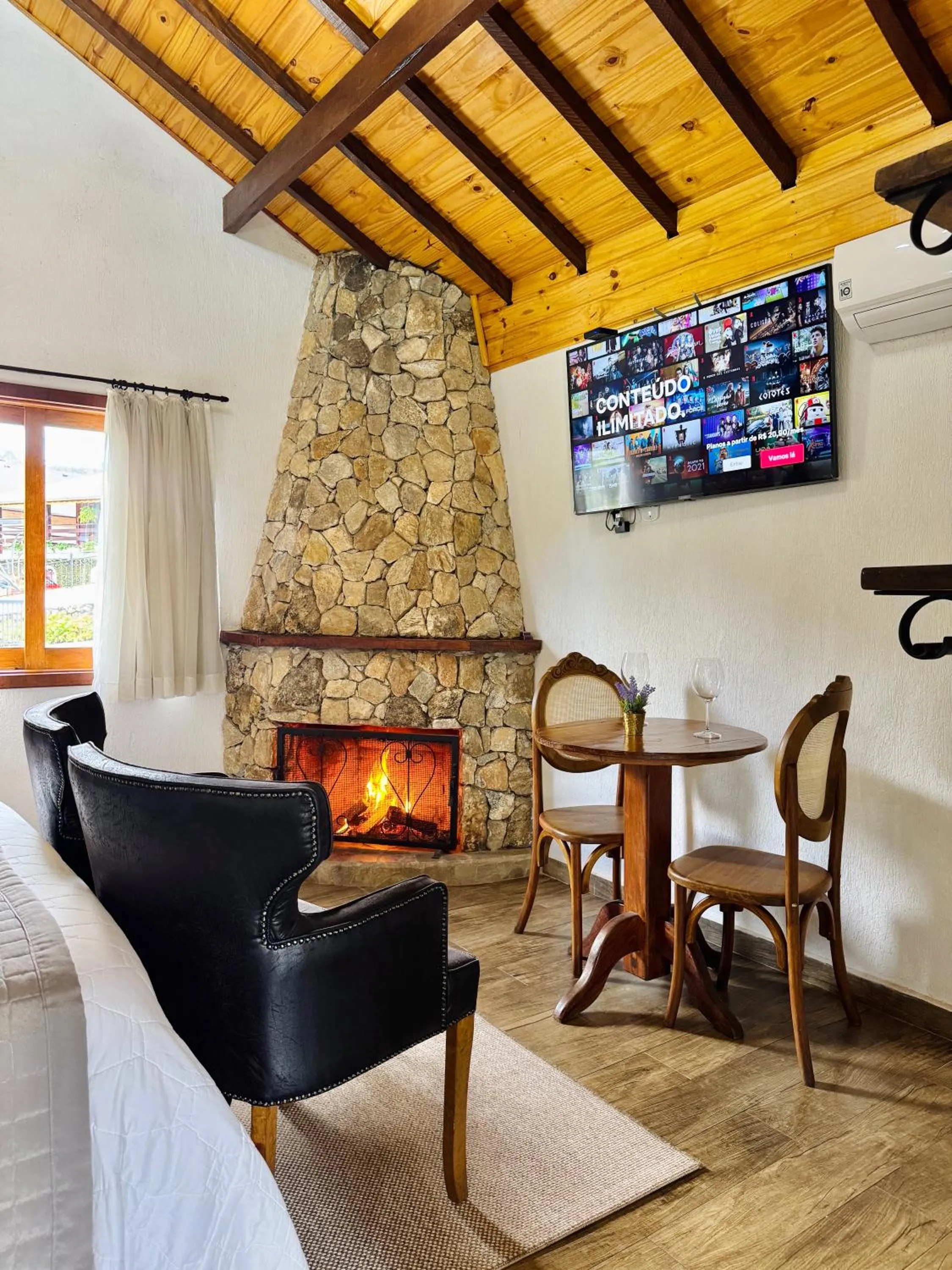 TV and multimedia in Pousada Villa Monte Verde