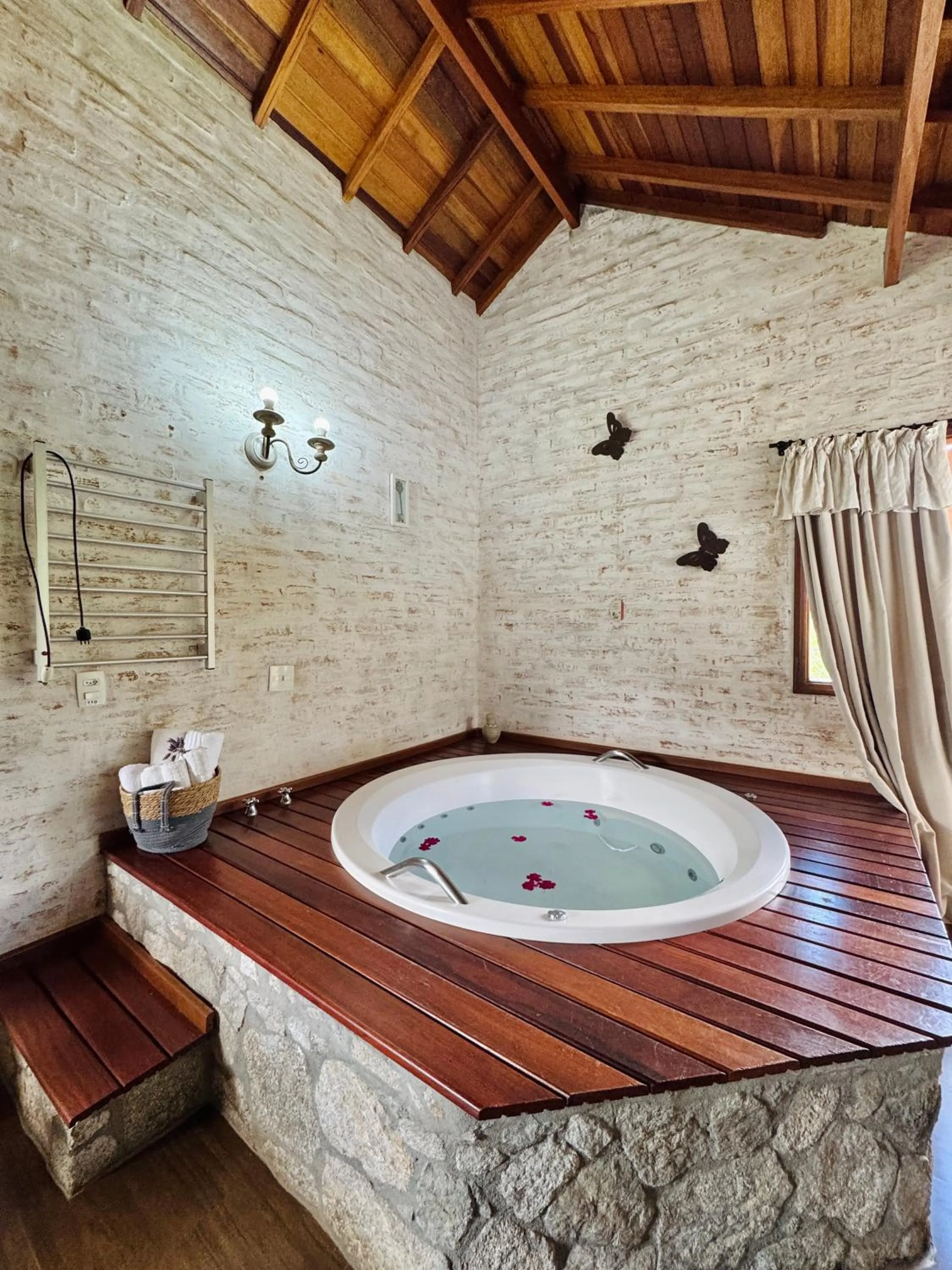 Shower in Pousada Villa Monte Verde