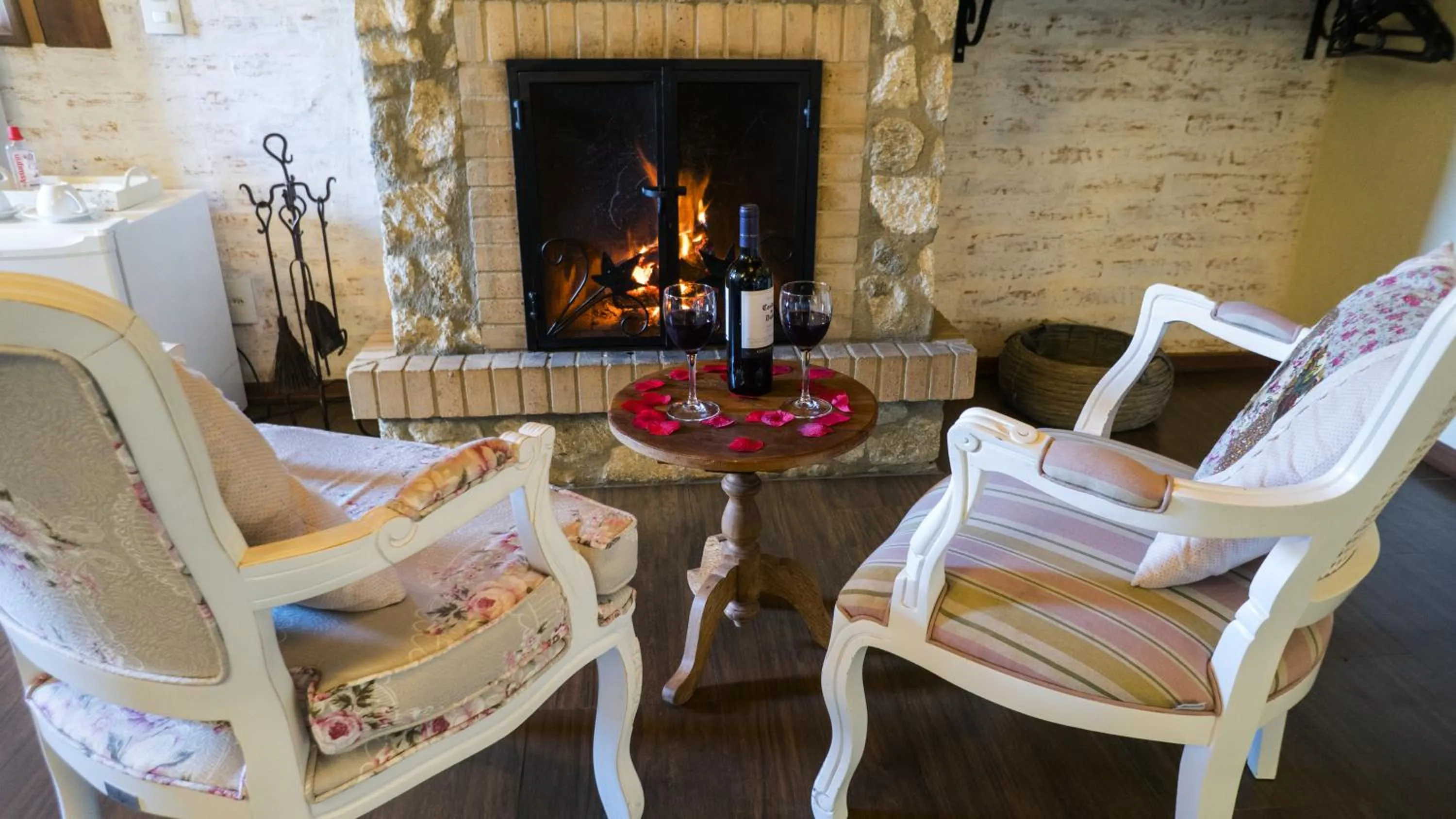 Seating area in Pousada Villa Monte Verde