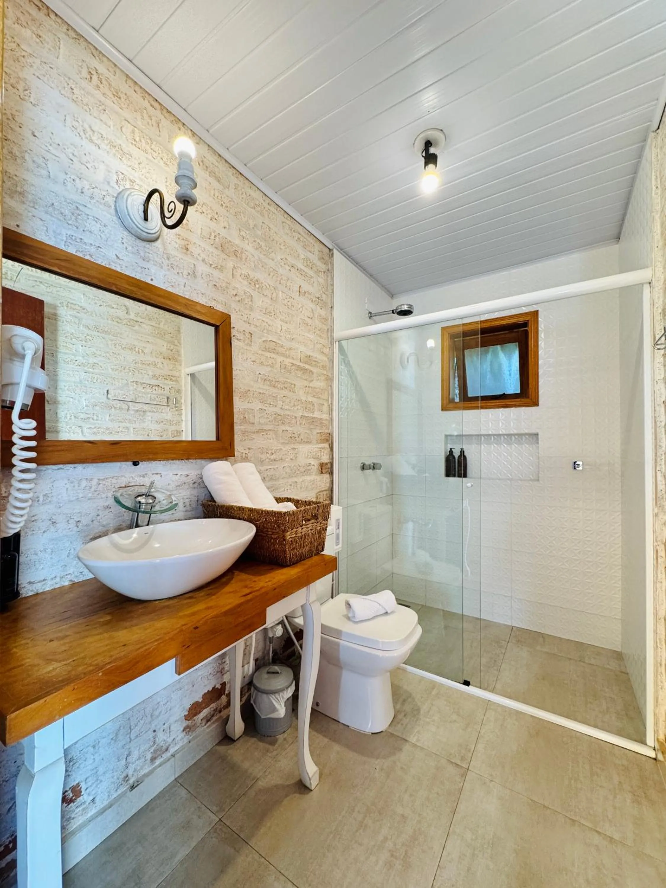 Toilet in Pousada Villa Monte Verde