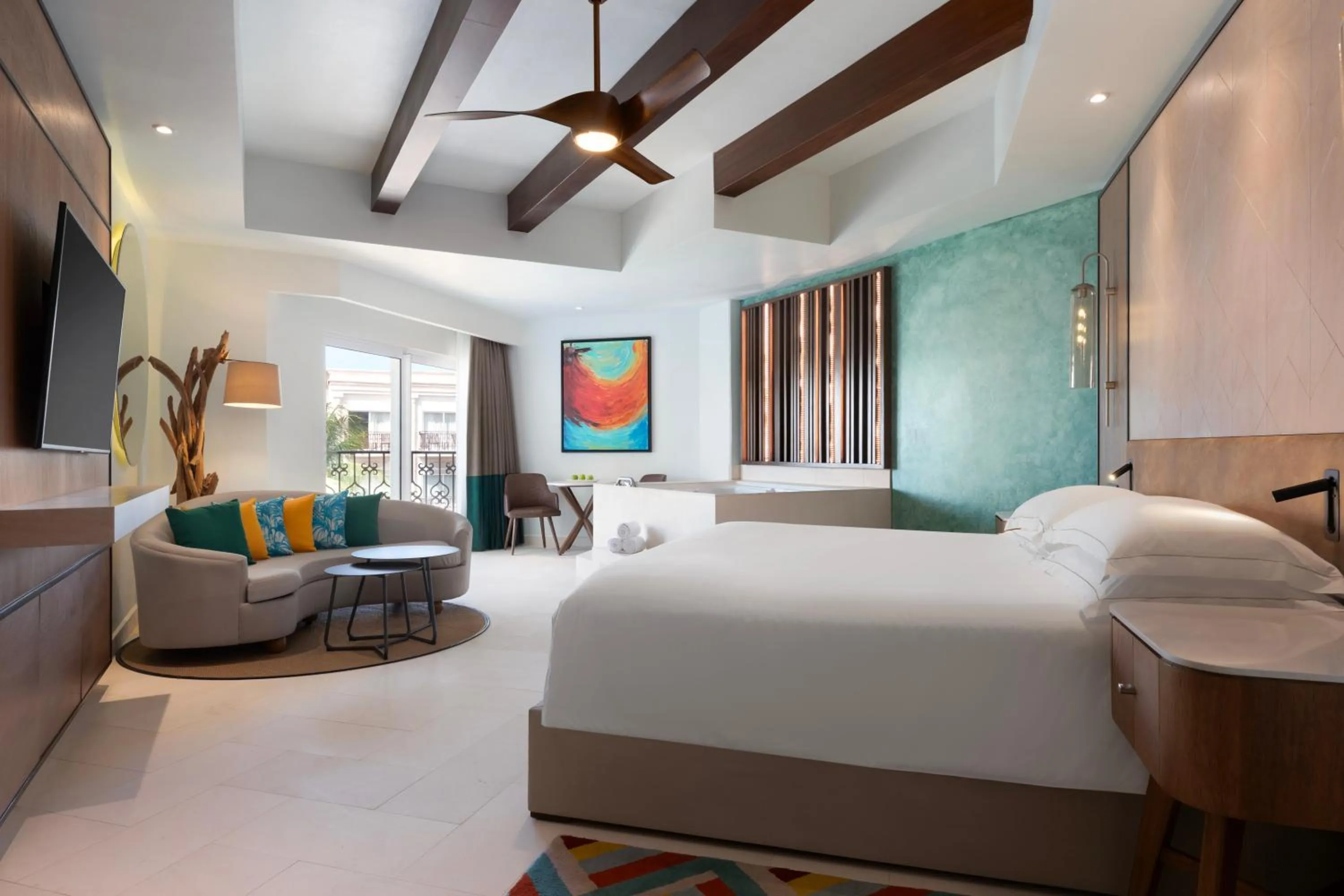 Bed in Hyatt Vivid Playa Del Carmen All-Inclusive Adult Only Resort