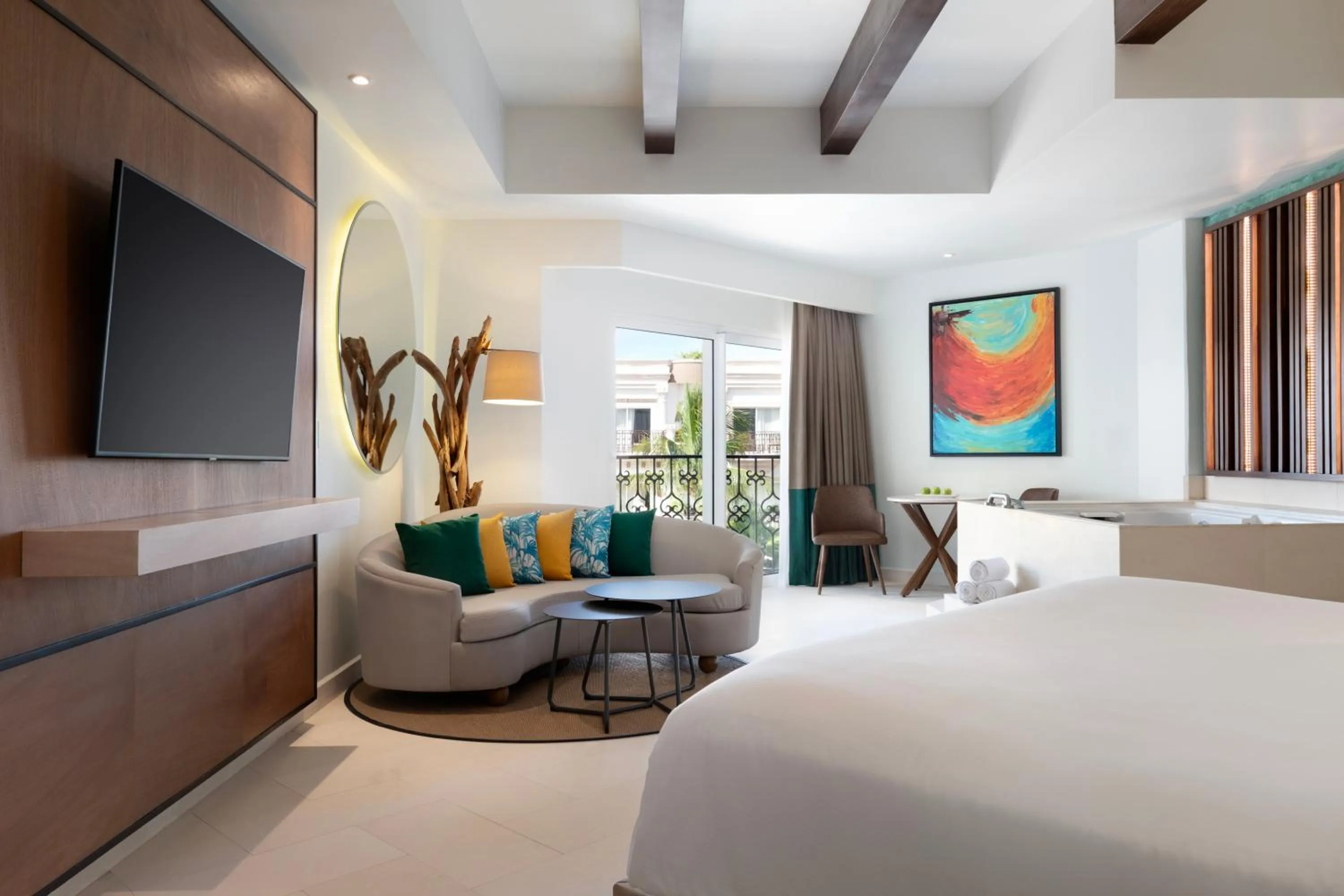 Bed in Hyatt Vivid Playa Del Carmen All-Inclusive Adult Only Resort