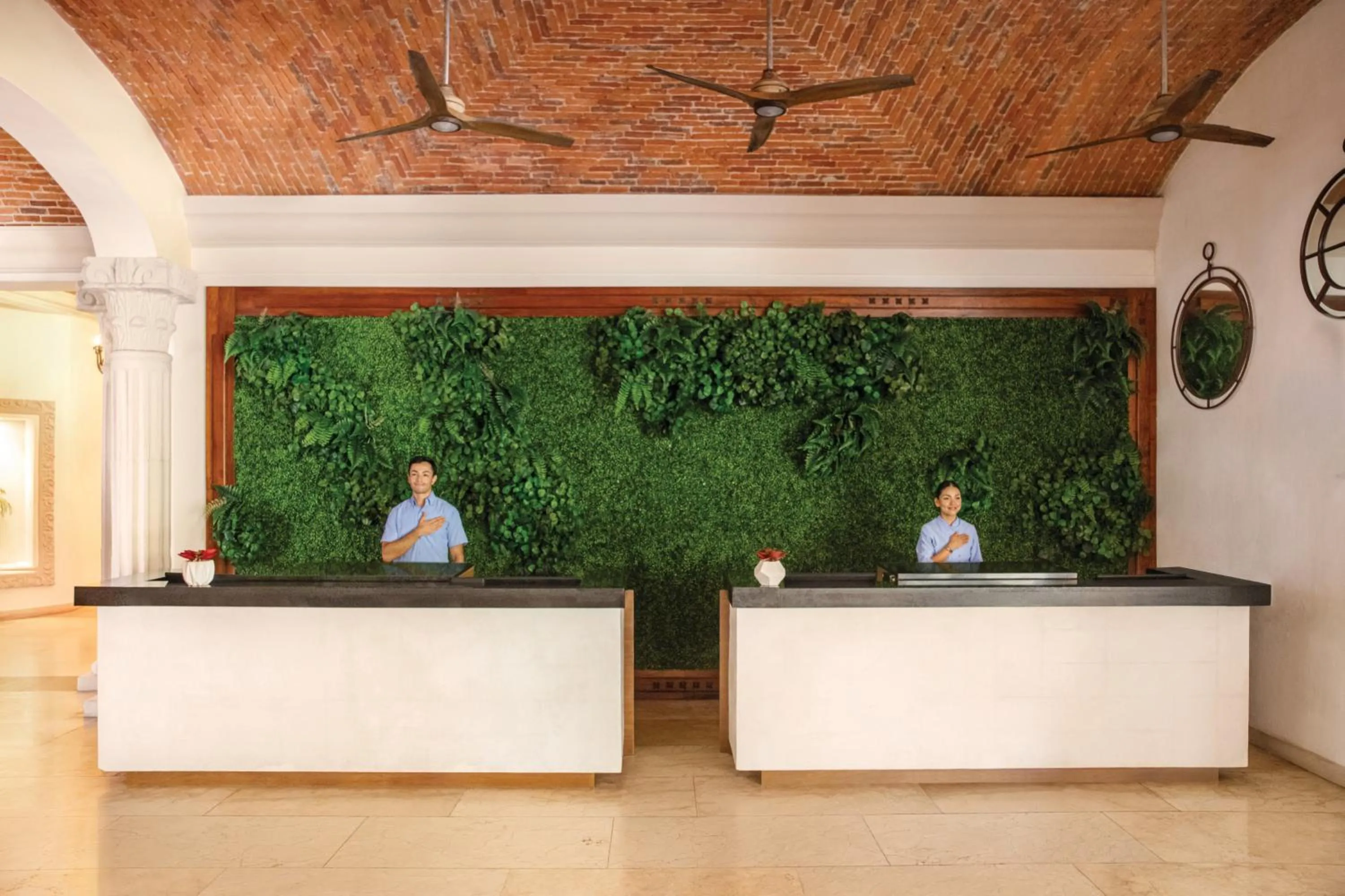 Lobby or reception in Wyndham Alltra Playa del Carmen Adults Only All Inclusive