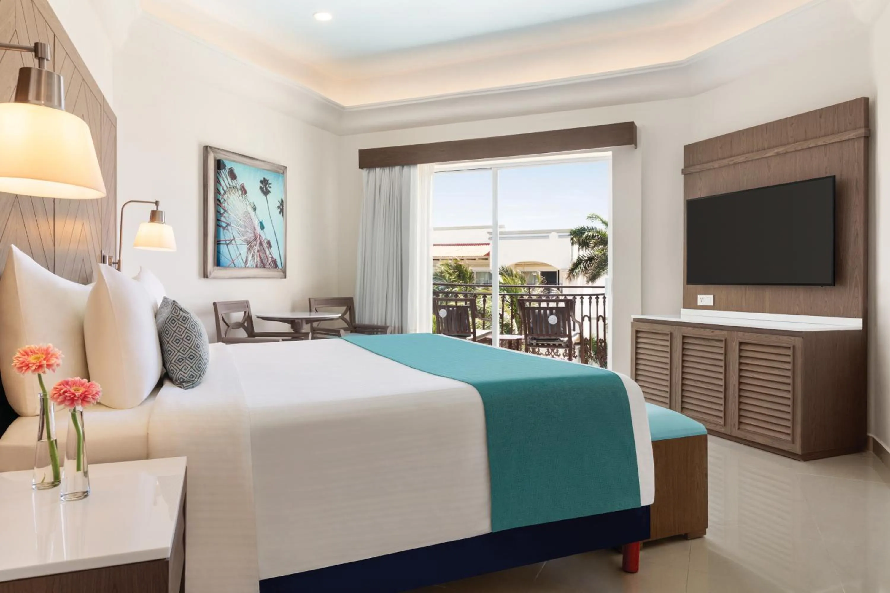Bed in Wyndham Alltra Playa del Carmen Adults Only All Inclusive