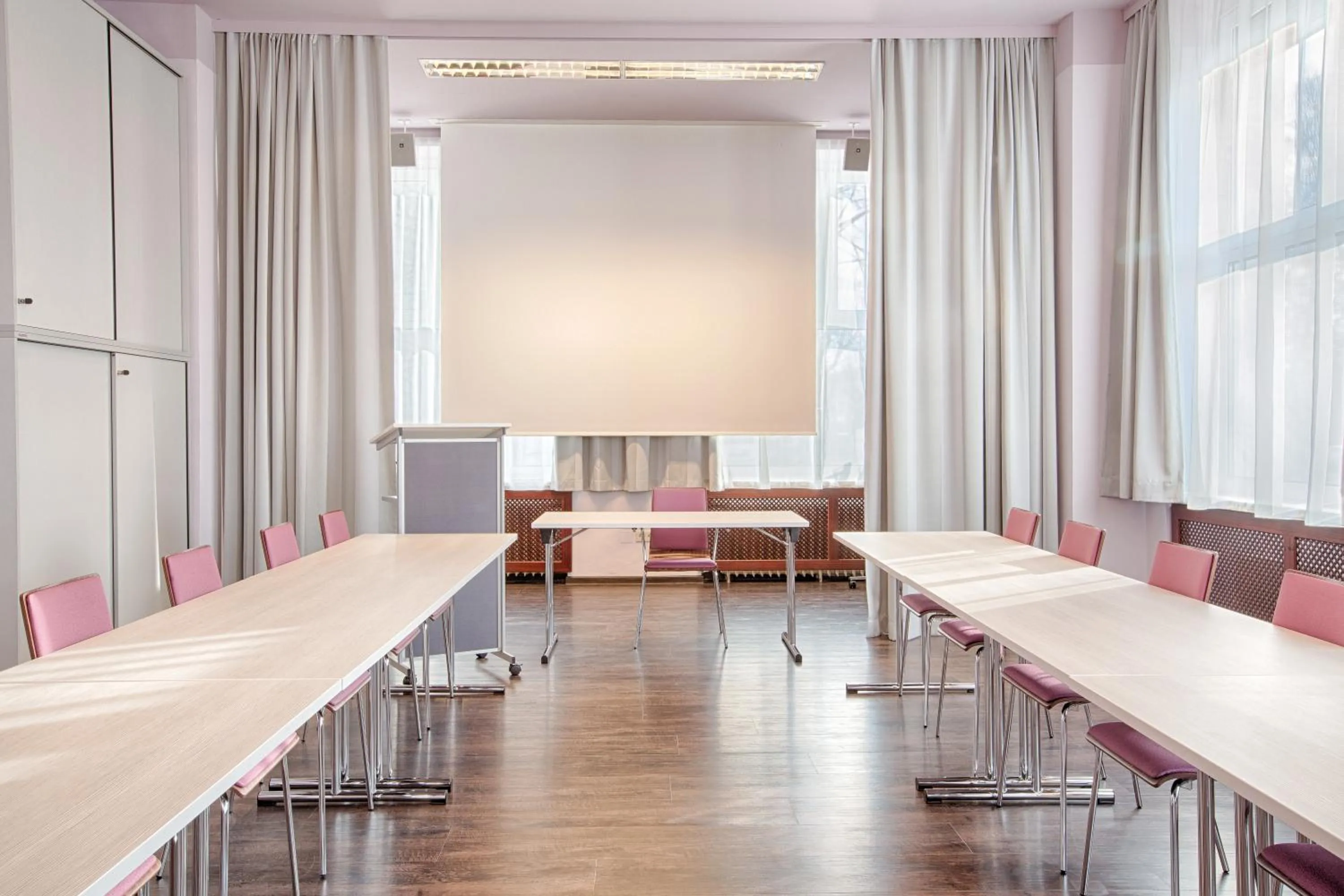 Business facilities in Frühstückshotel Waldbauer