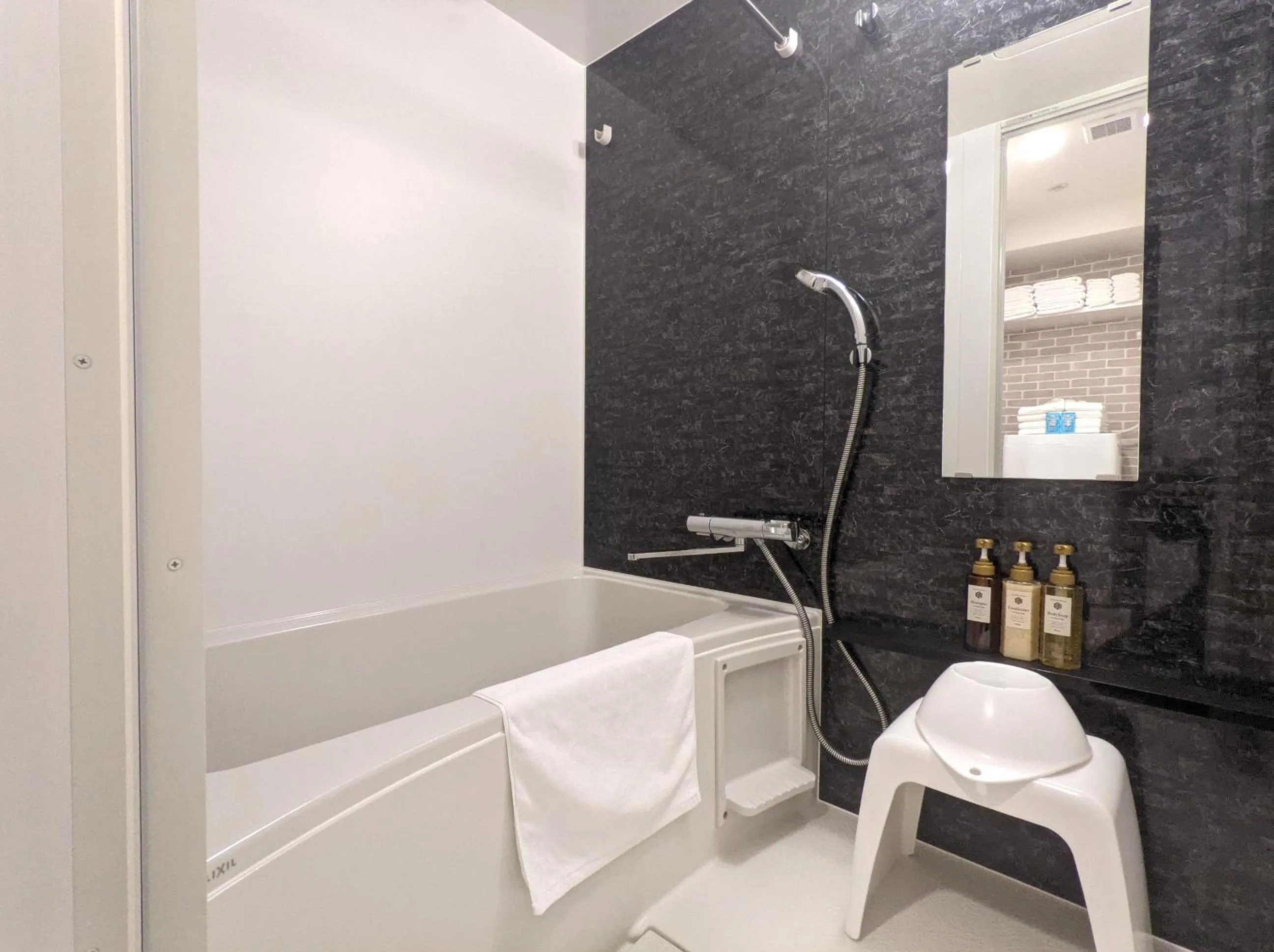 Bathroom in ESLEAD HOTEL Namba Daikokucho