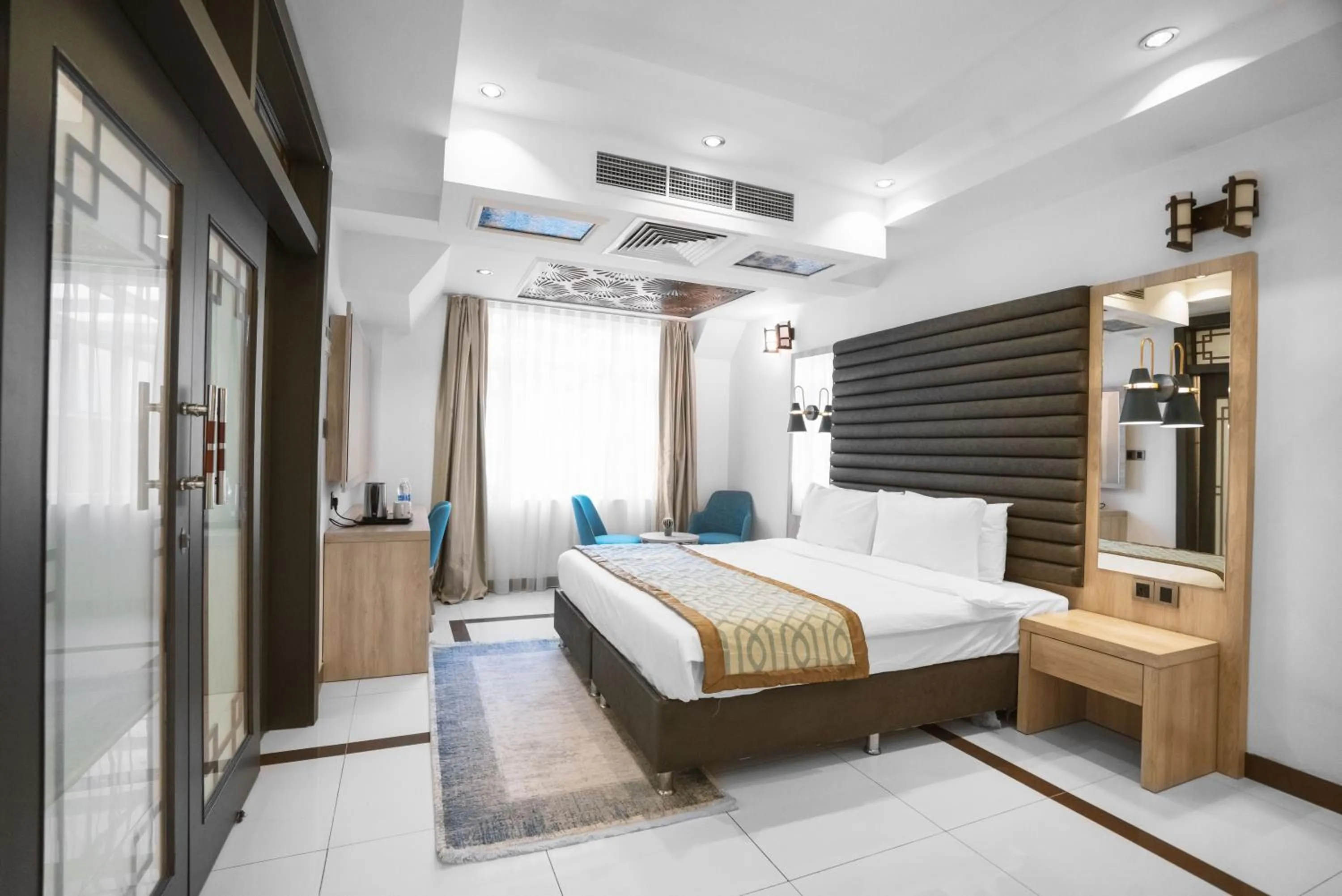 Bedroom, Bed in Noor Land Hotel