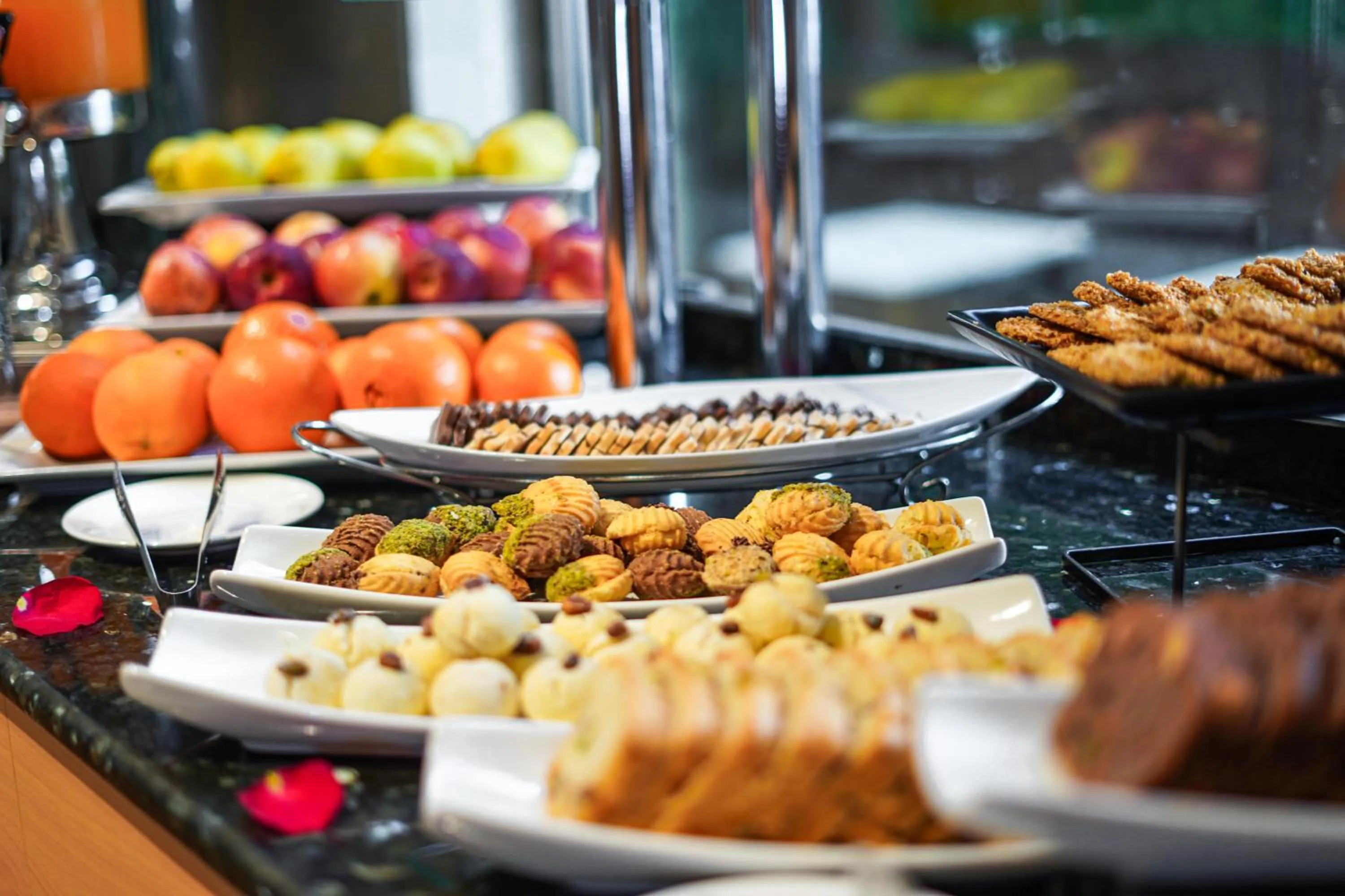 Coffee/tea facilities in Noor Land Hotel