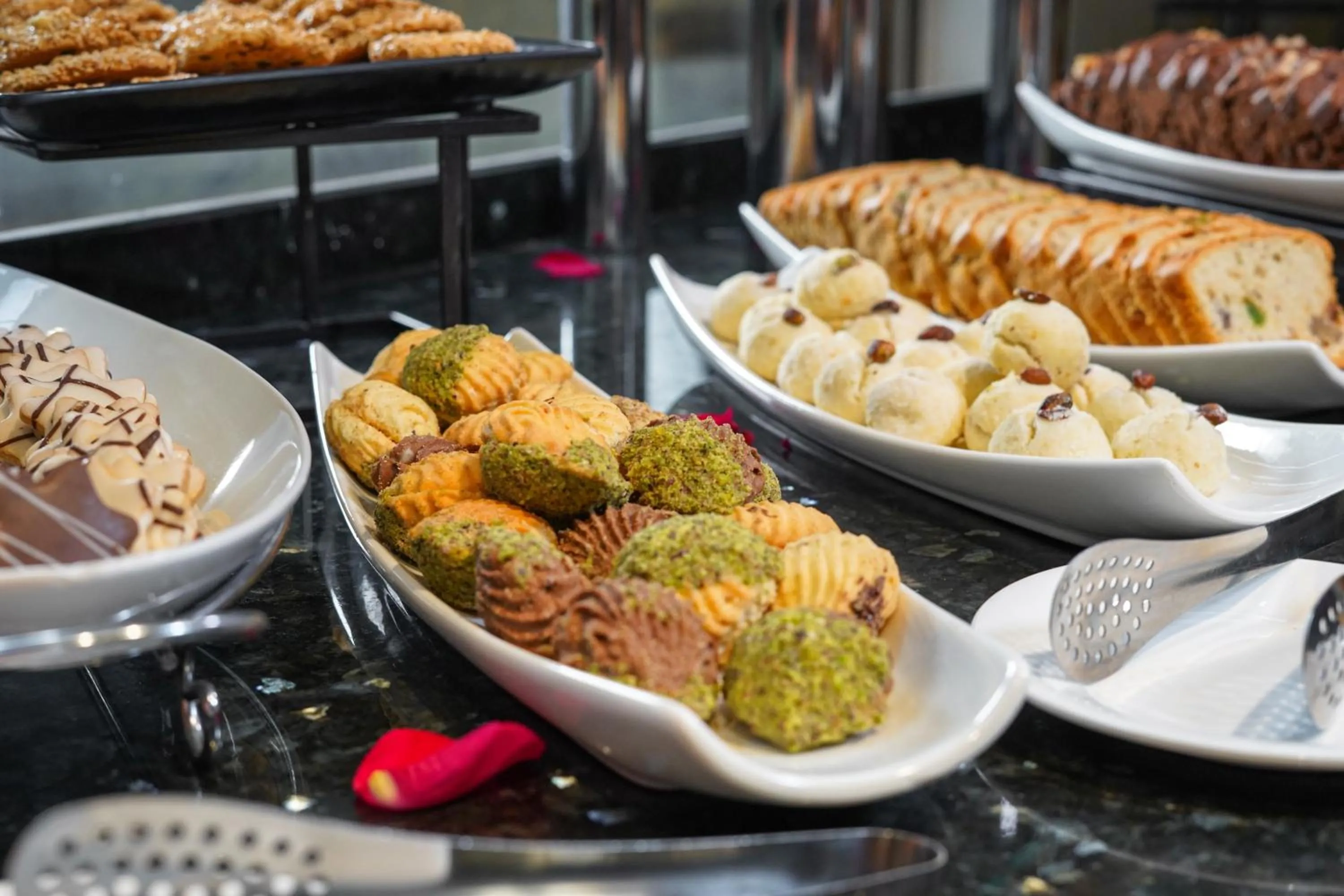 Coffee/tea facilities in Noor Land Hotel