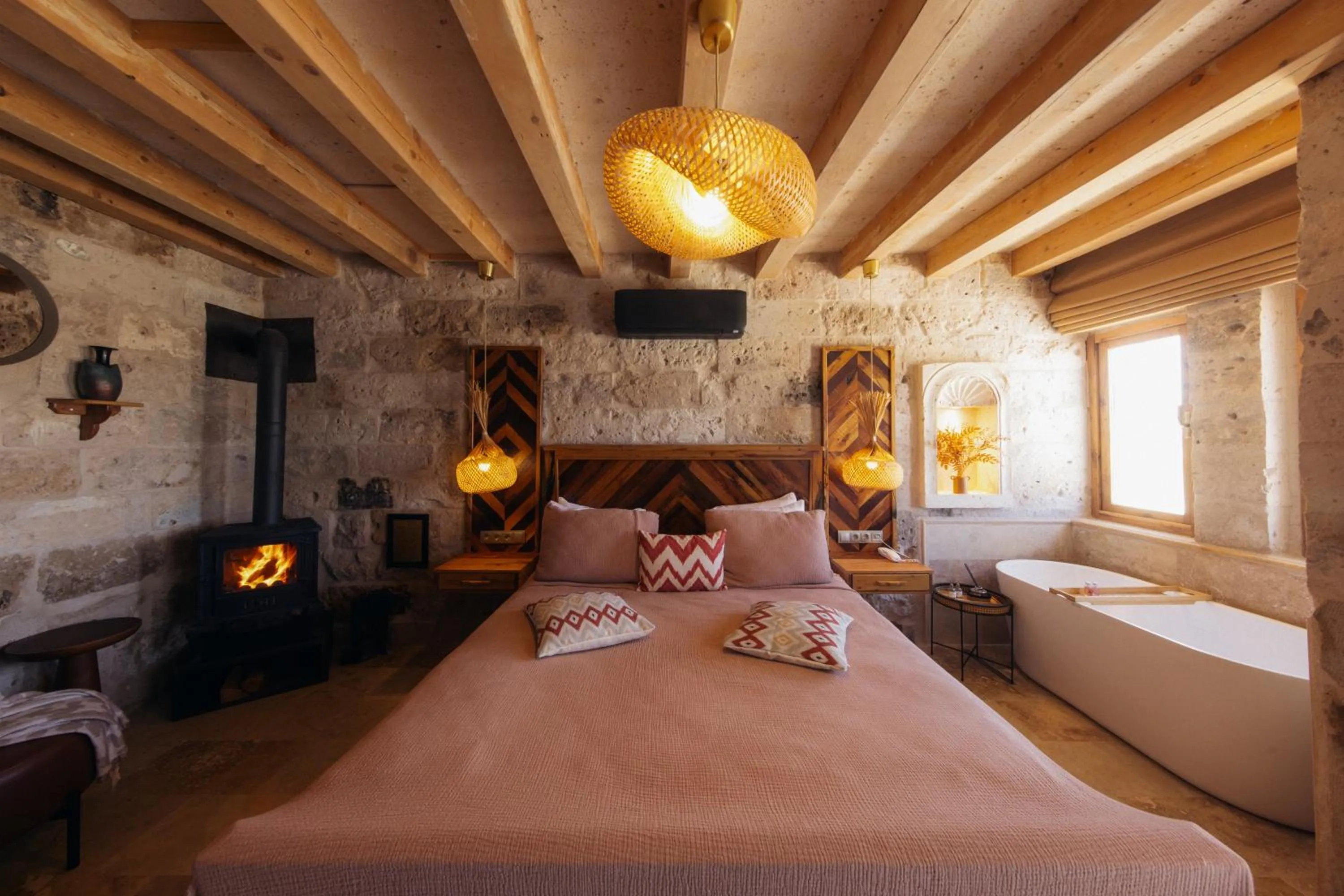Bedroom, Bed in Azure Cave Suites - Cappadocia