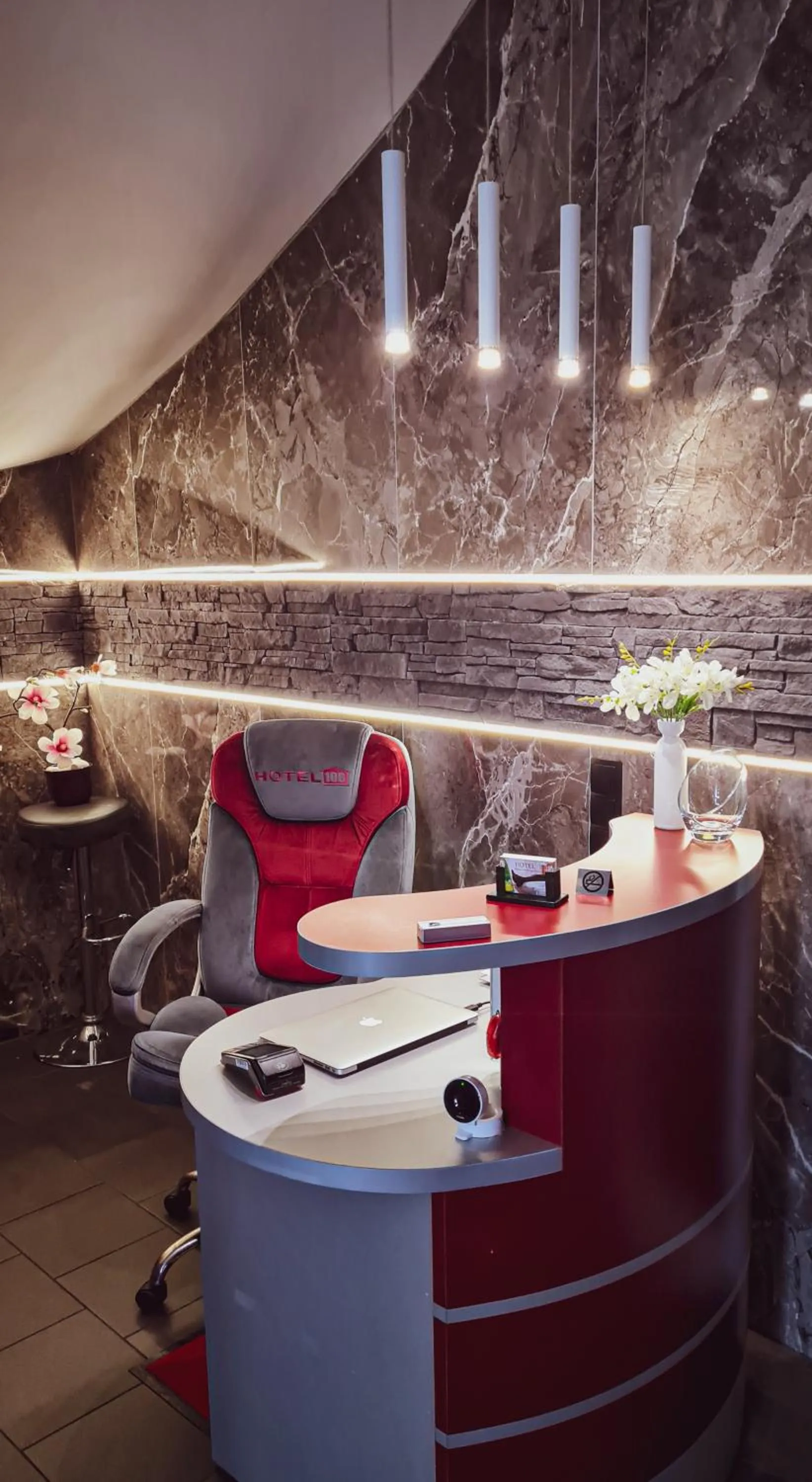 Lobby or reception in Hotel 108