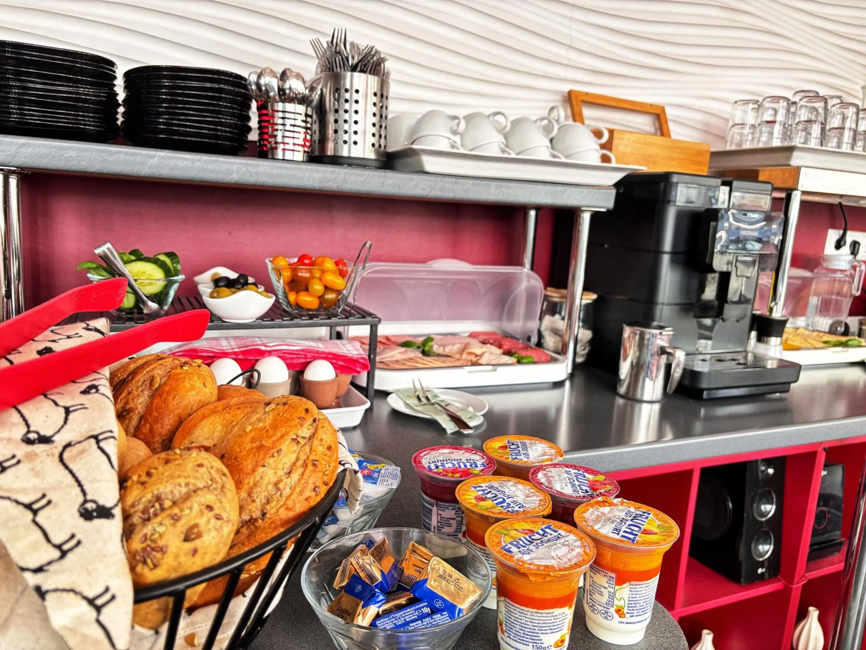 Breakfast in Hotel 108