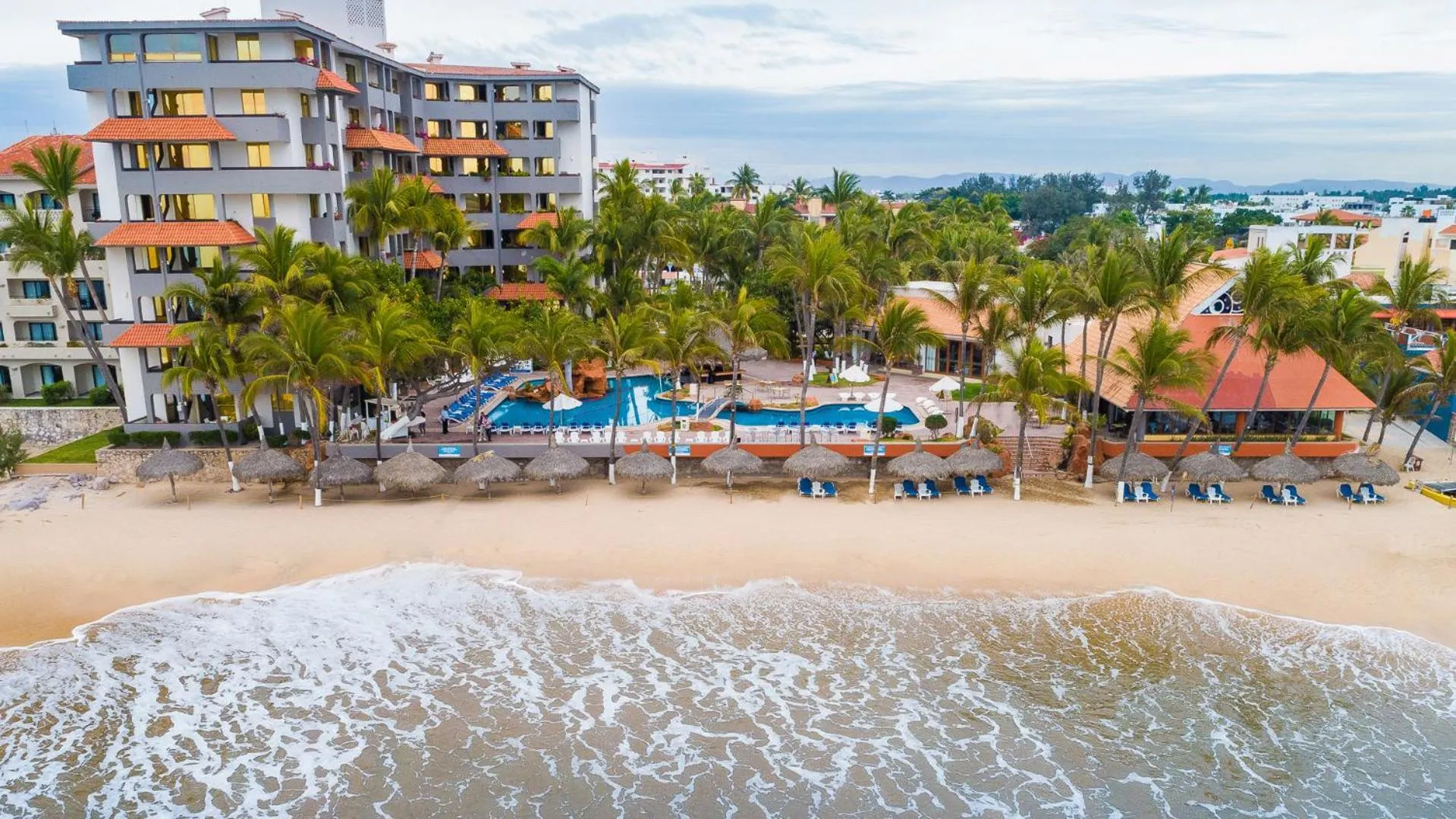 Beach in Luna Palace