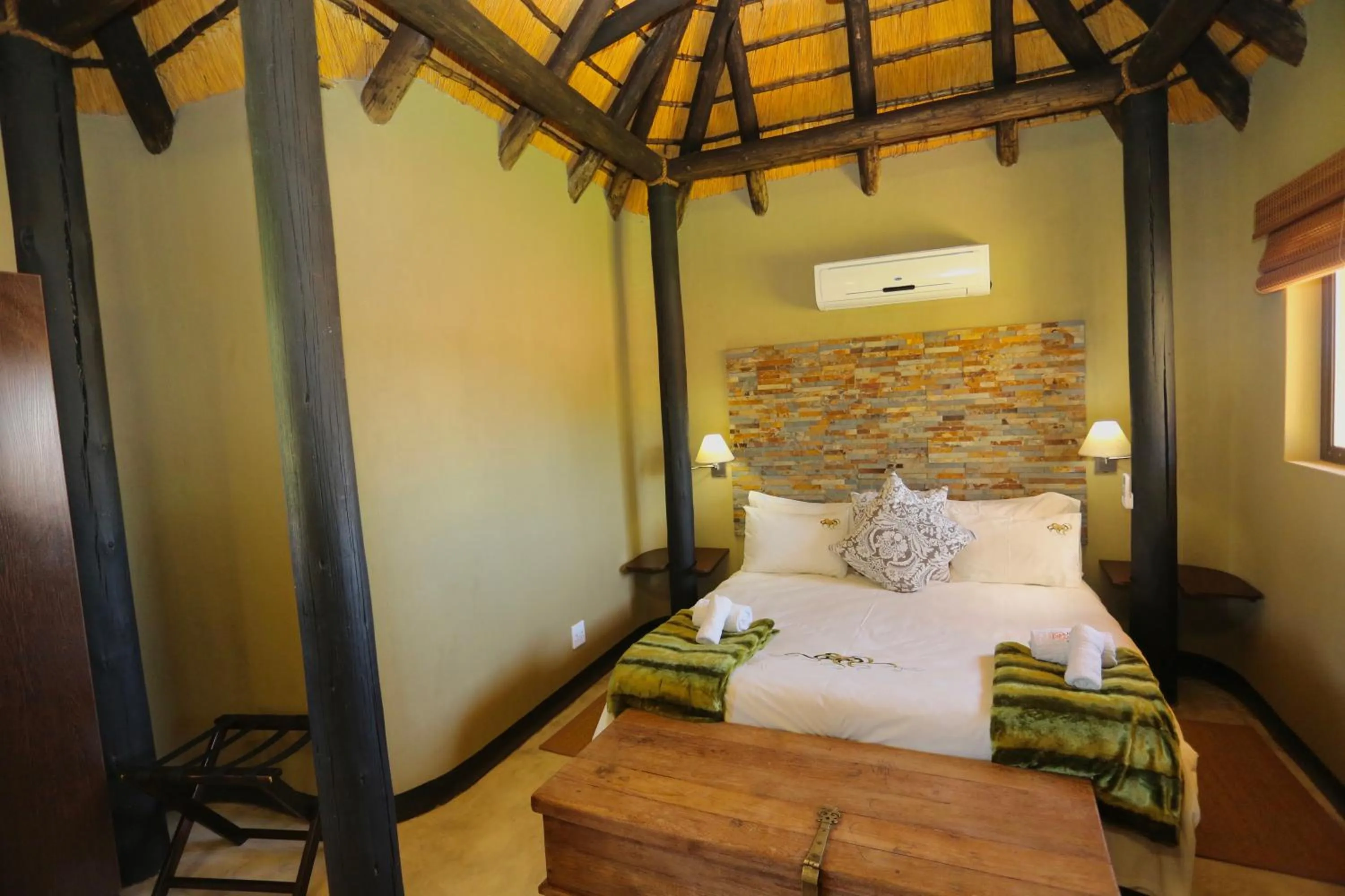bunk bed, Bed in Lapa Lange Game Lodge