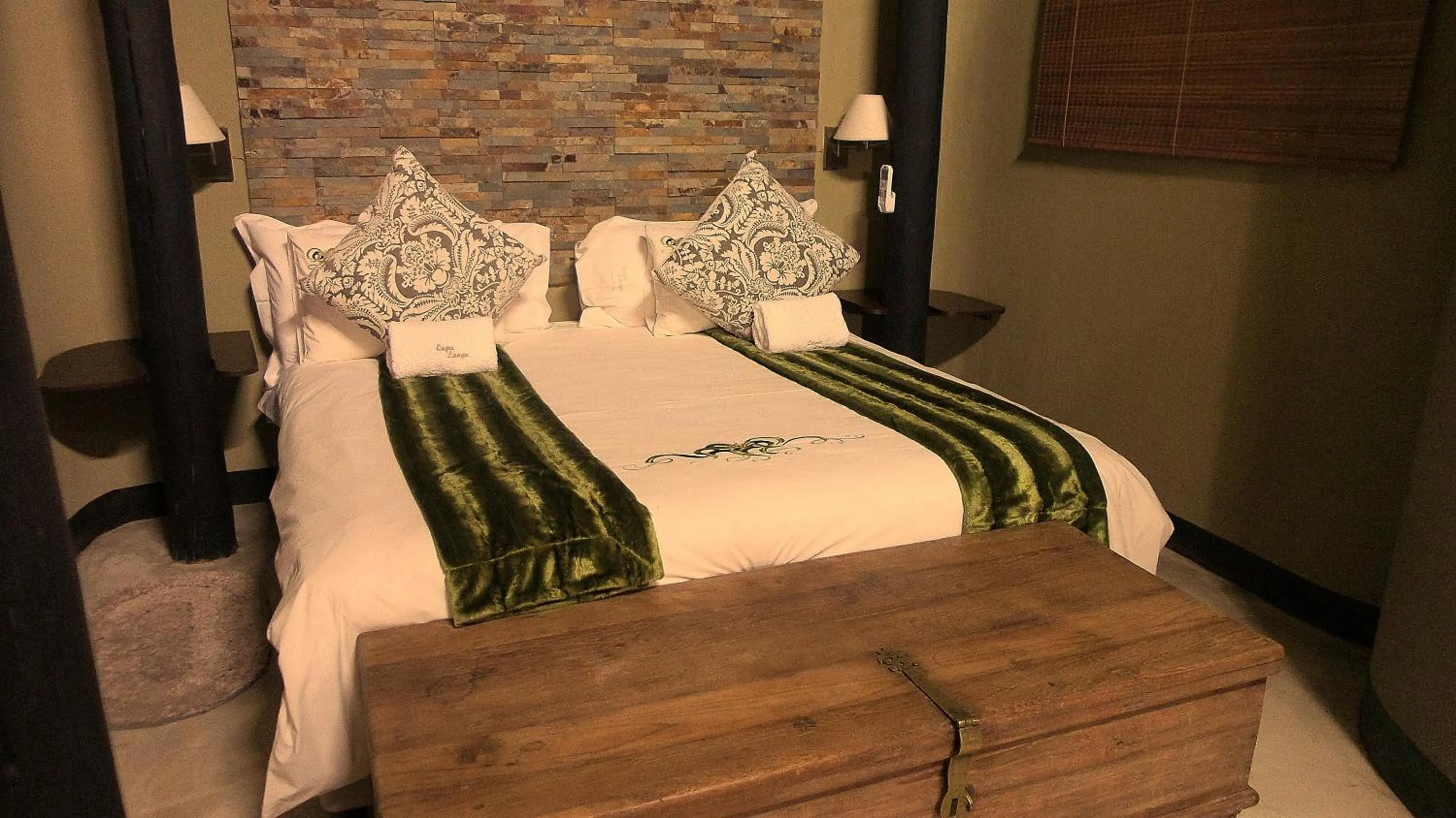 Photo of the whole room, Bed in Lapa Lange Game Lodge