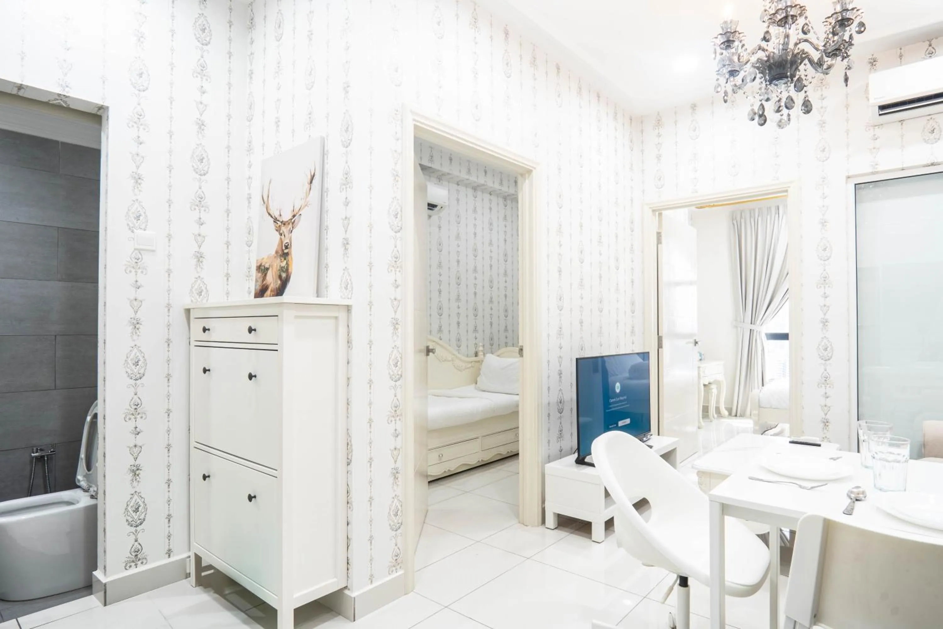 Toilet in Arte Mont Kiara by Airhost