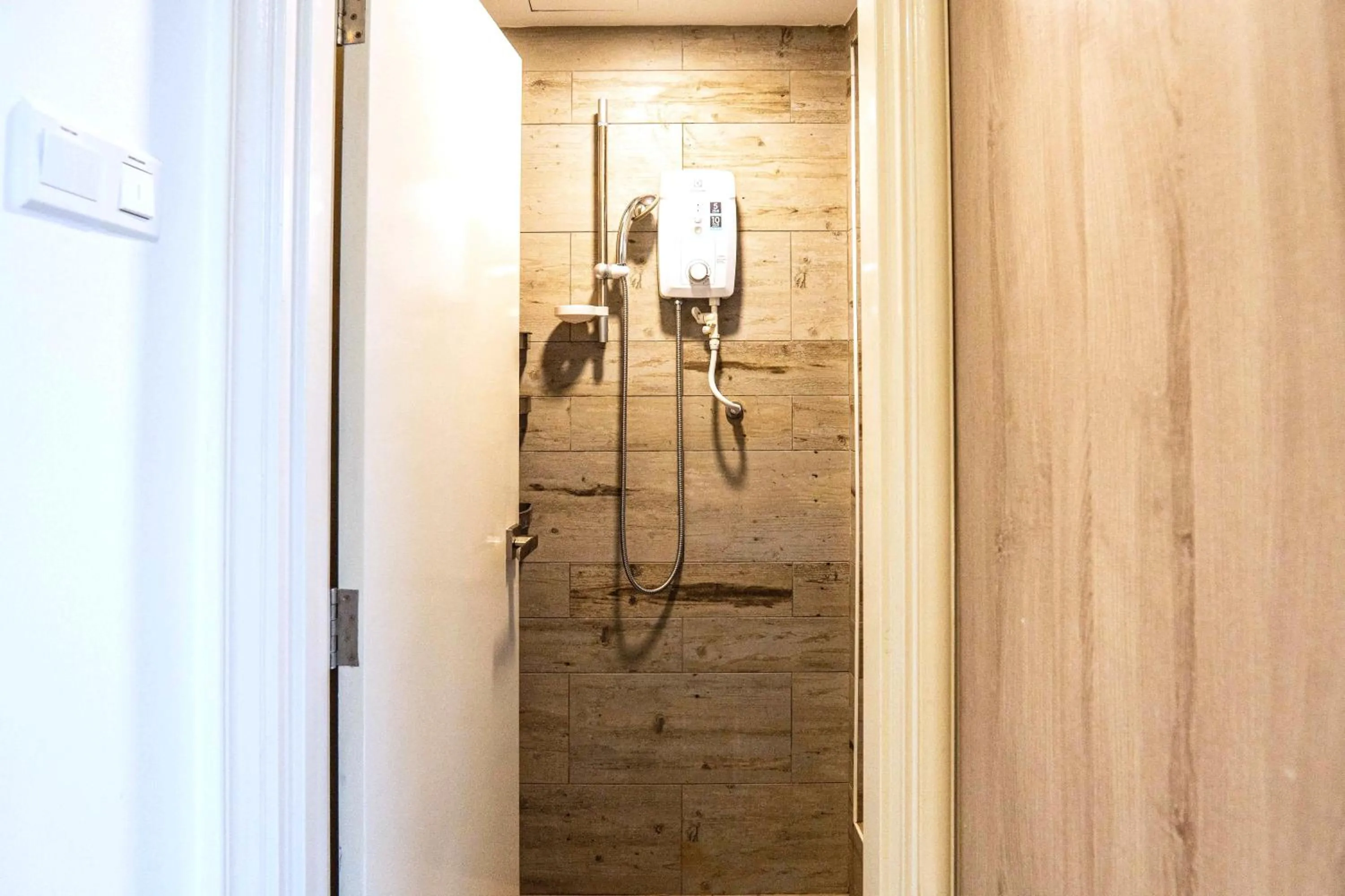 Shower in Arte Mont Kiara by Airhost
