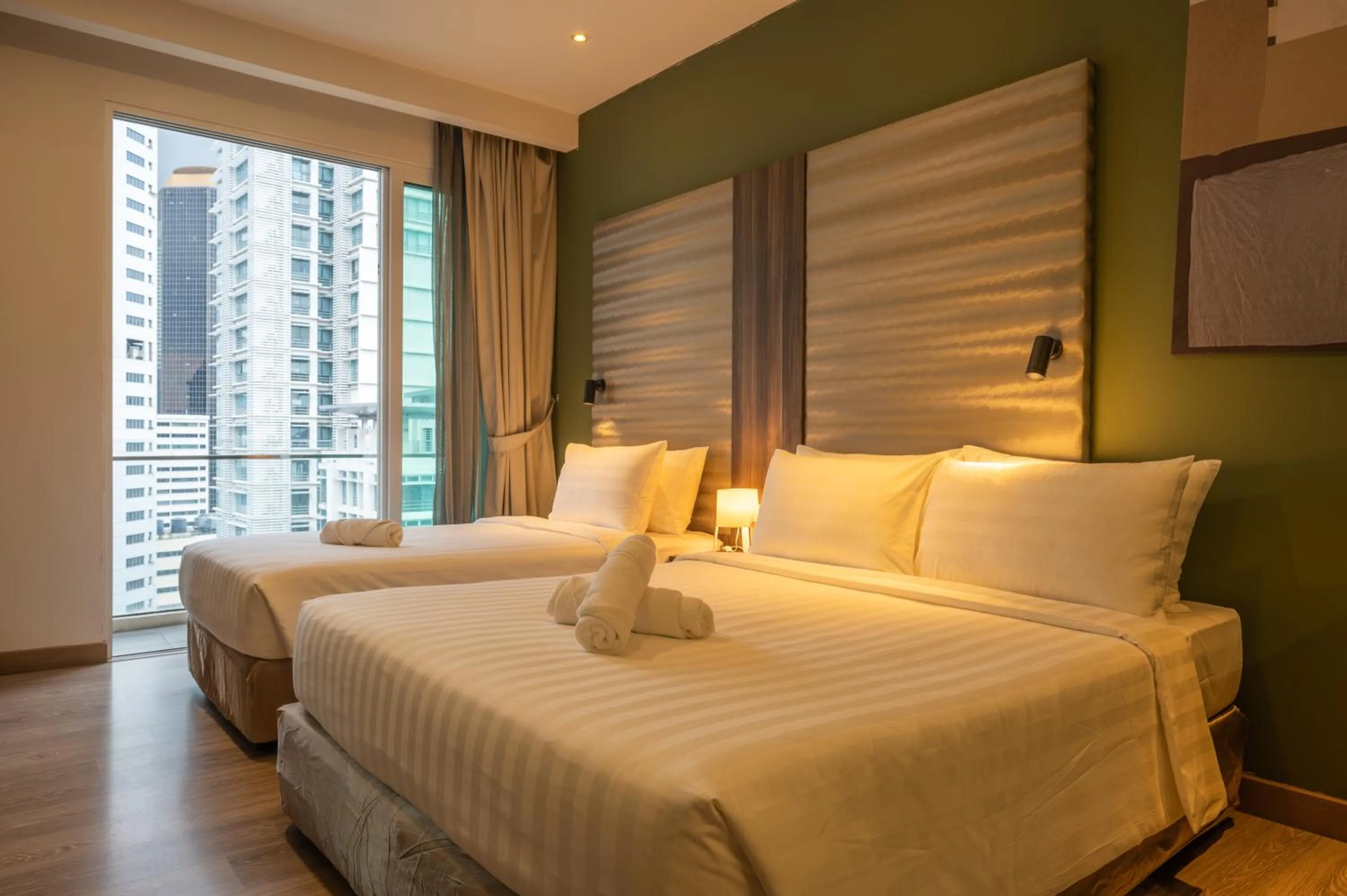 Bed in Greystone One Bukit Ceylon