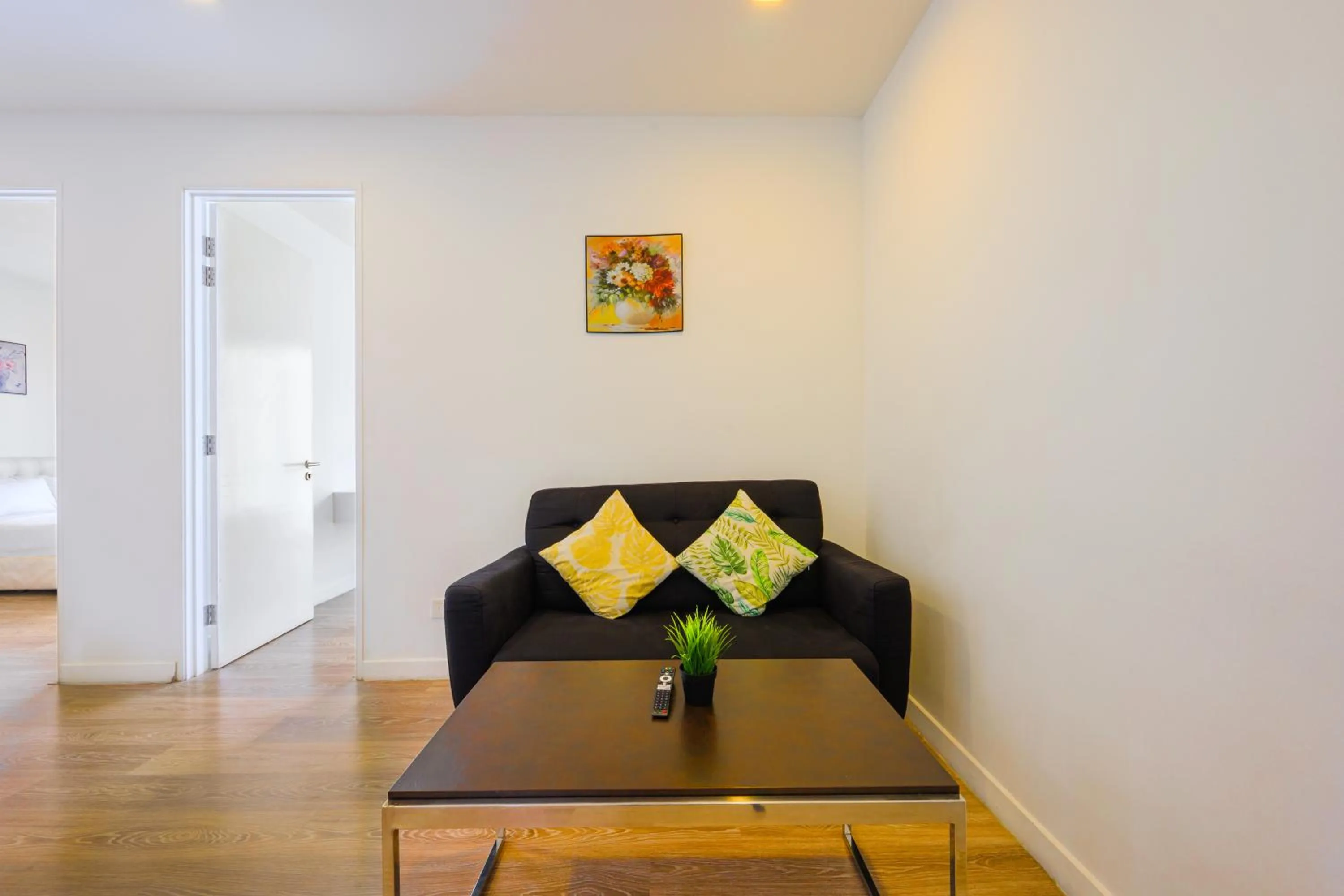 Bed in Greystone One Bukit Ceylon