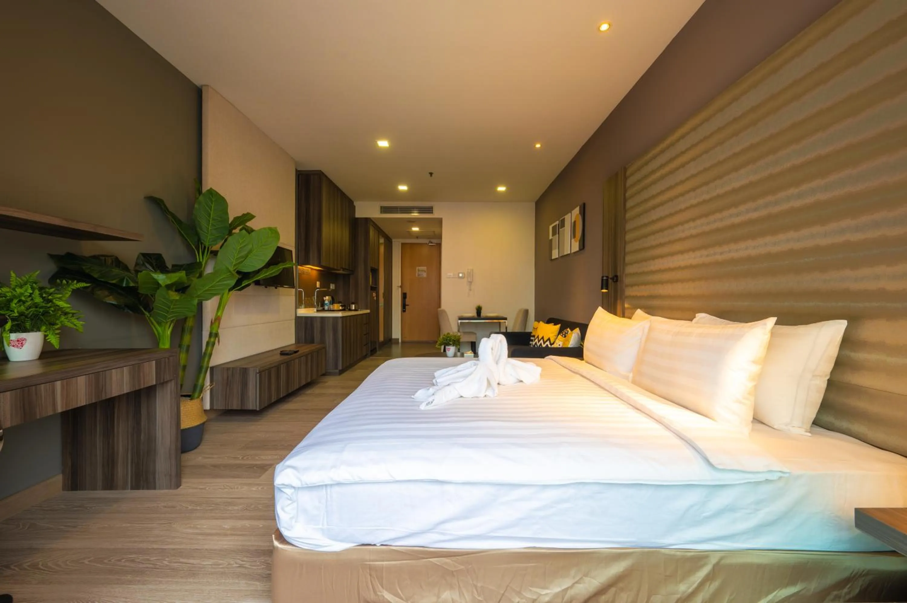 Bed in Greystone One Bukit Ceylon